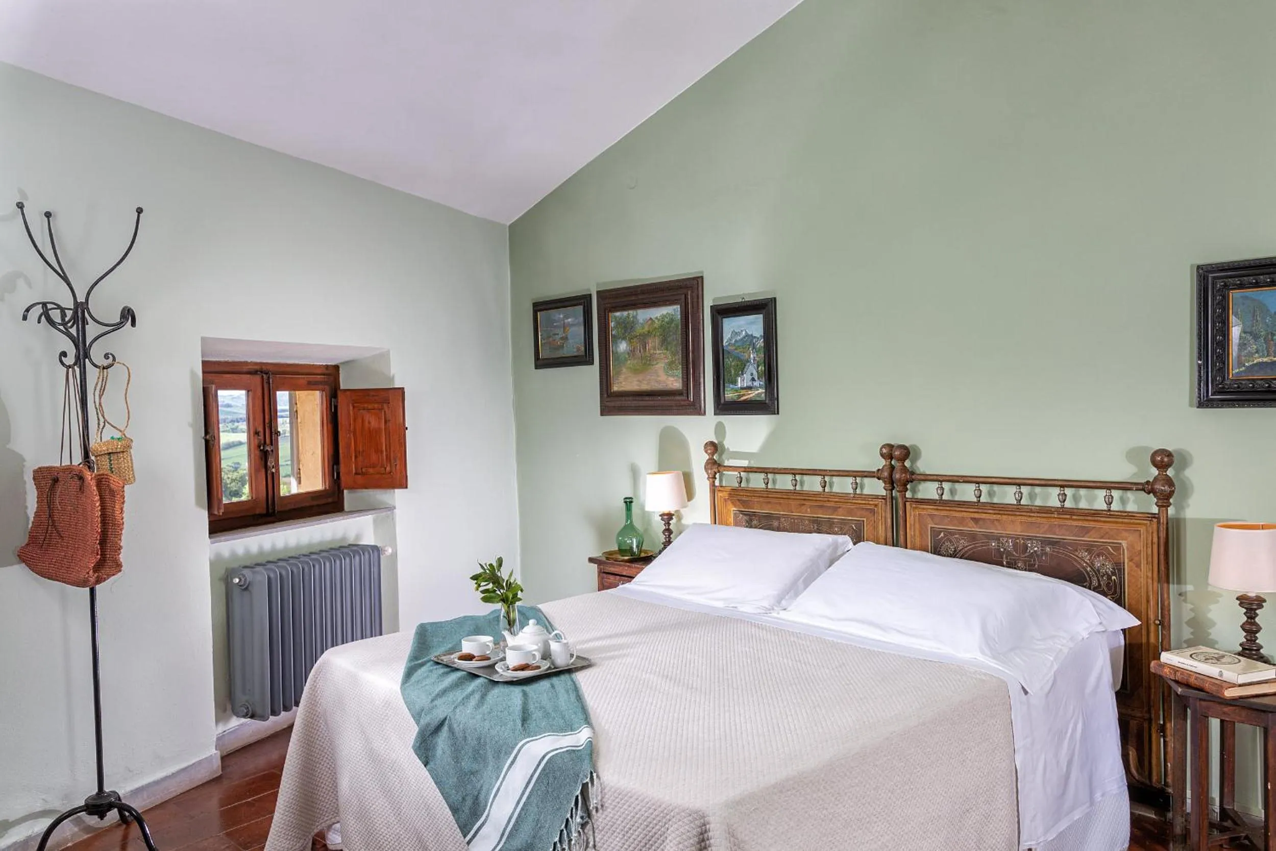 Property building, Bed in Borgo La Torre alle Tolfe