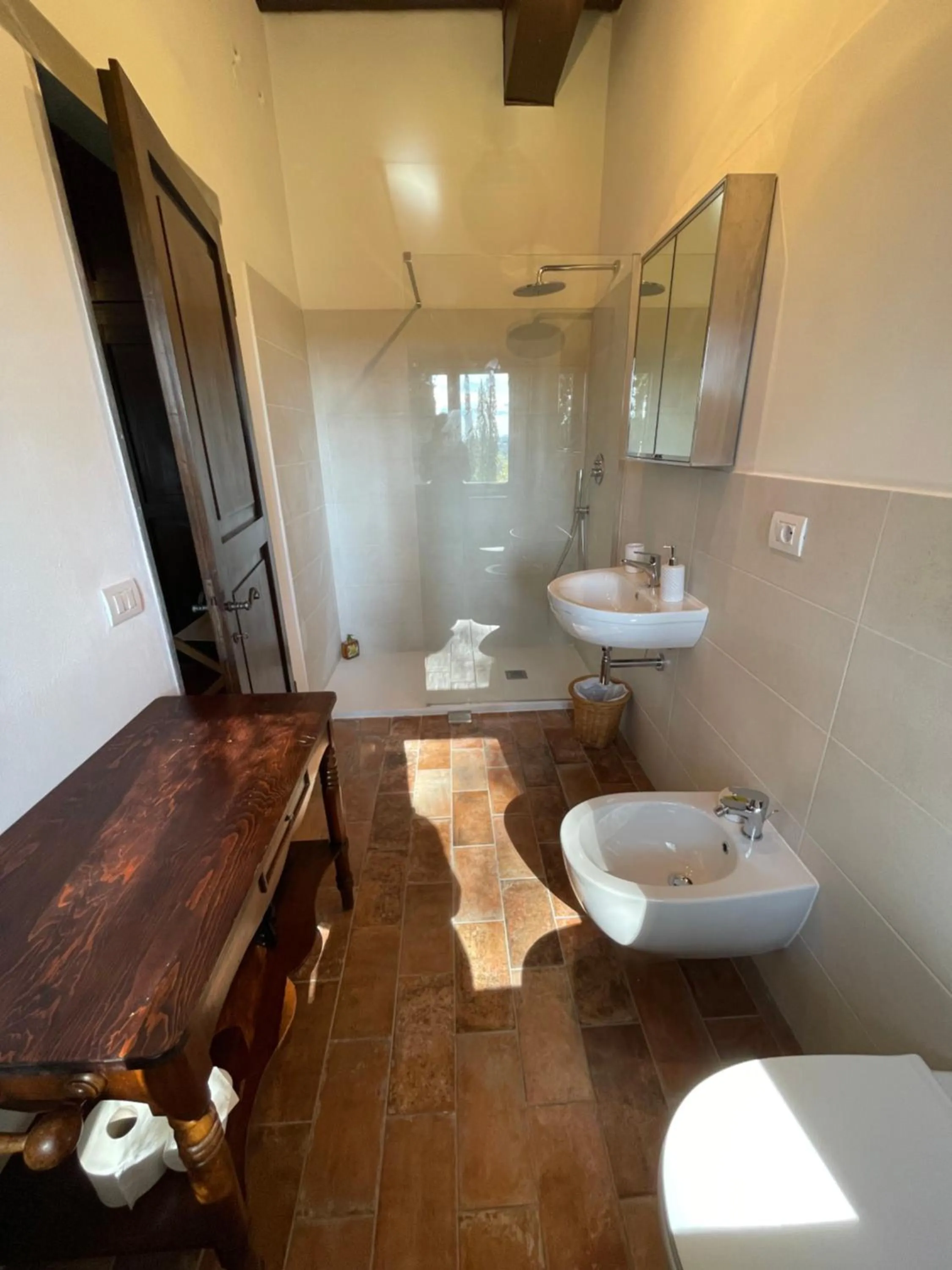 Shower in Borgo La Torre alle Tolfe