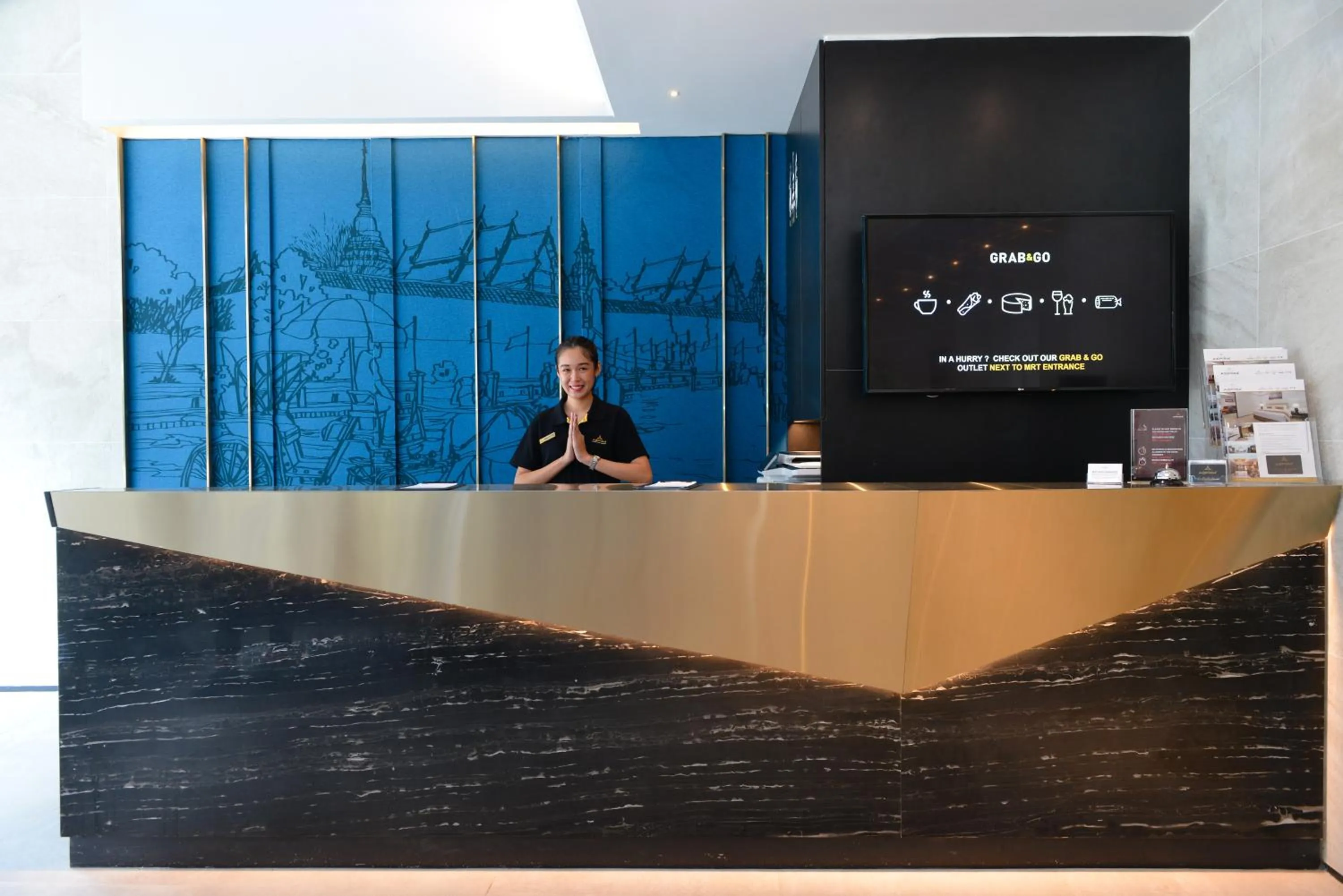 Staff in Aspira One Sutthisan