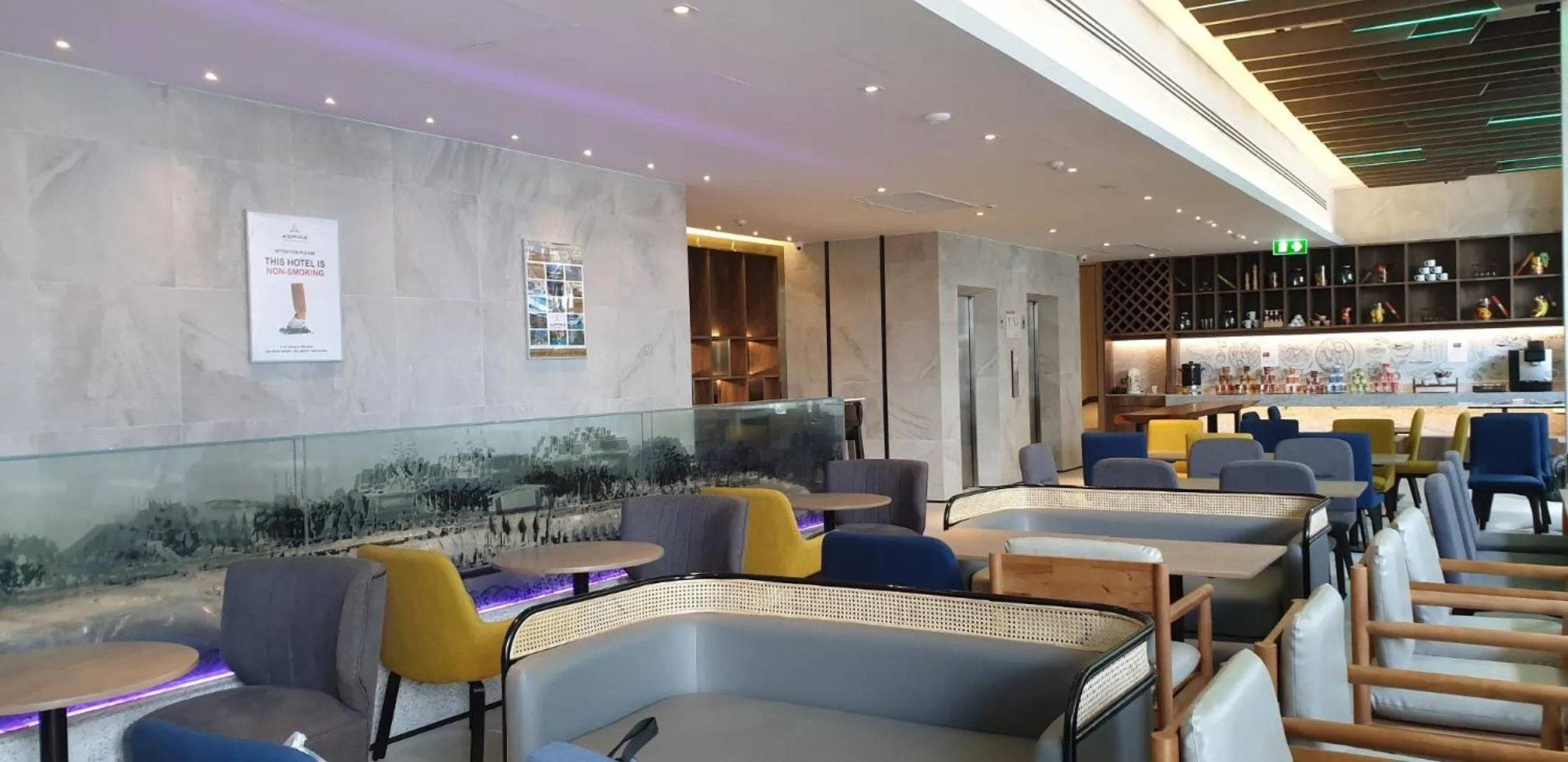 Restaurant/places to eat in Aspira One Sutthisan