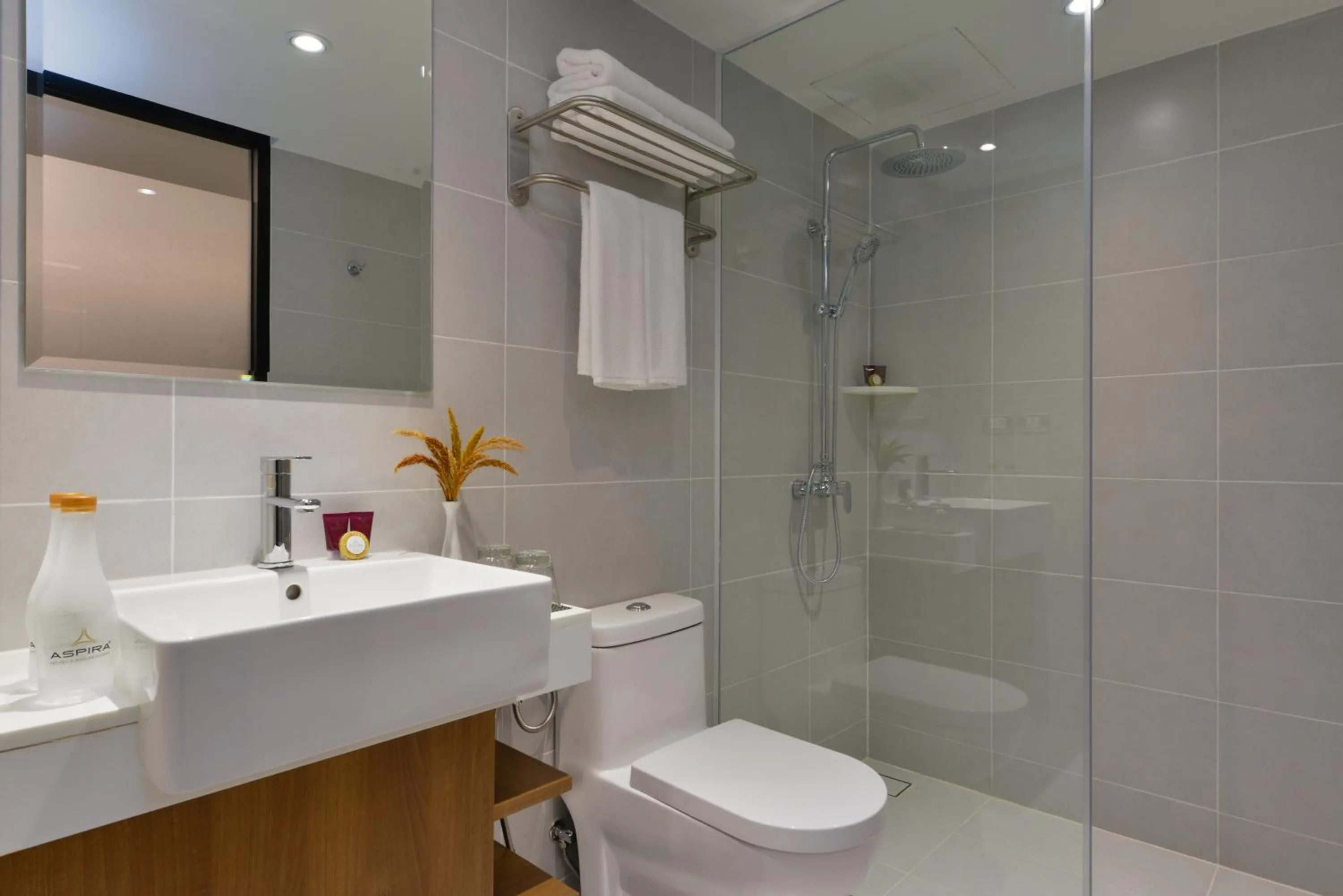 Shower in Aspira One Sutthisan