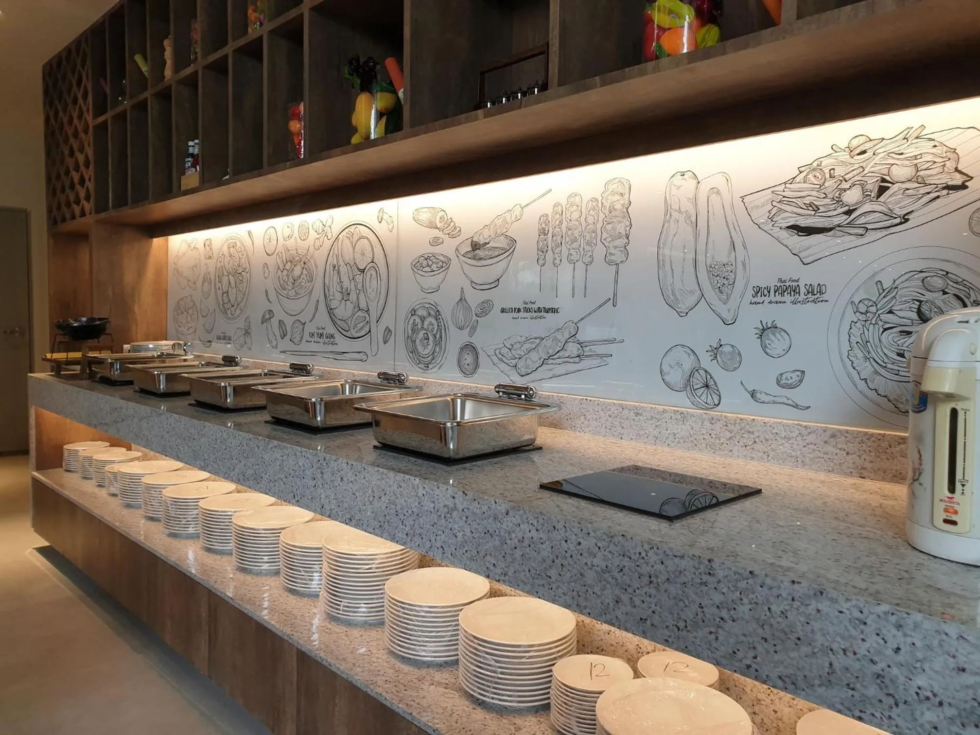 Restaurant/places to eat in Aspira One Sutthisan