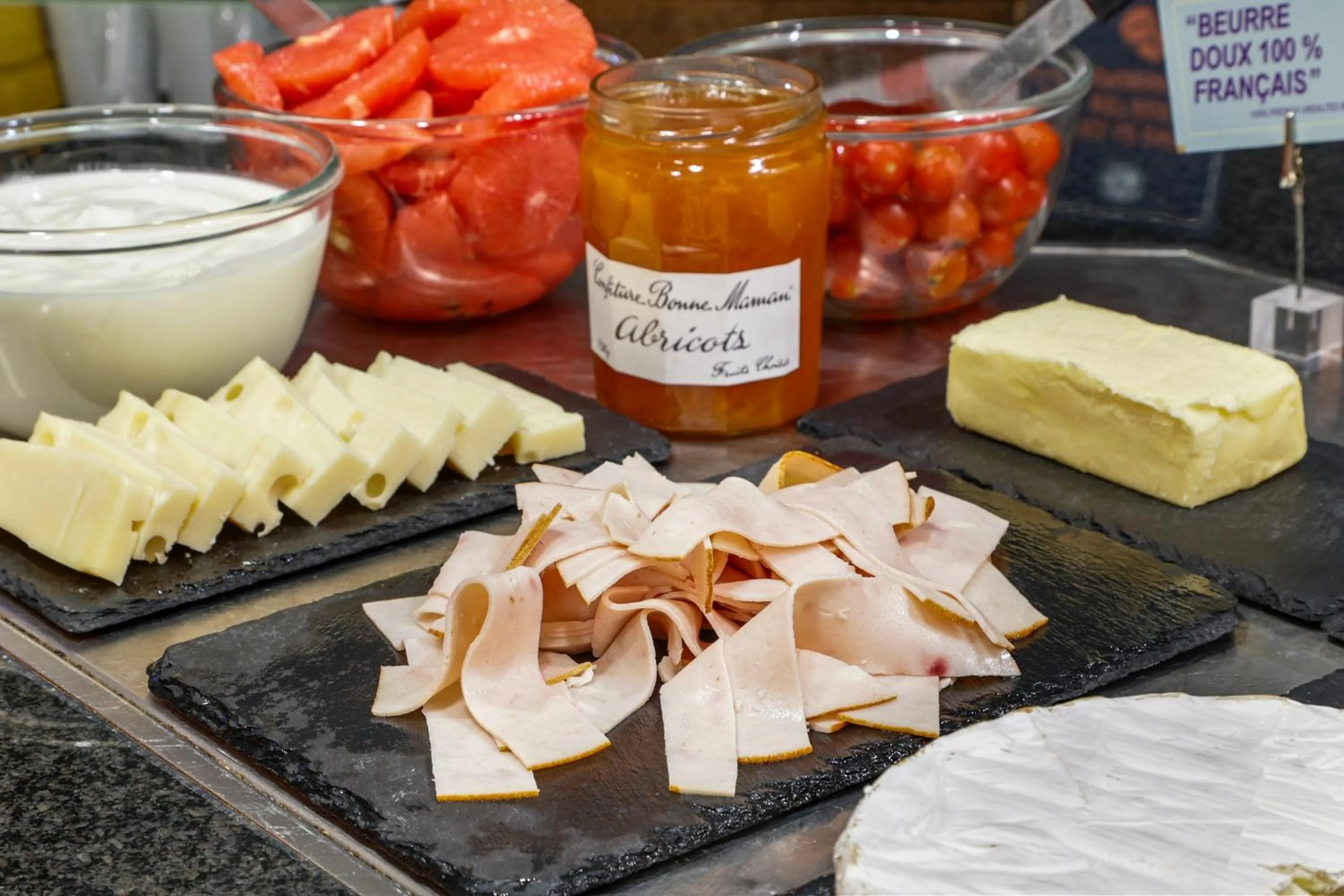 Breakfast in ibis Styles Paris République Le Marais