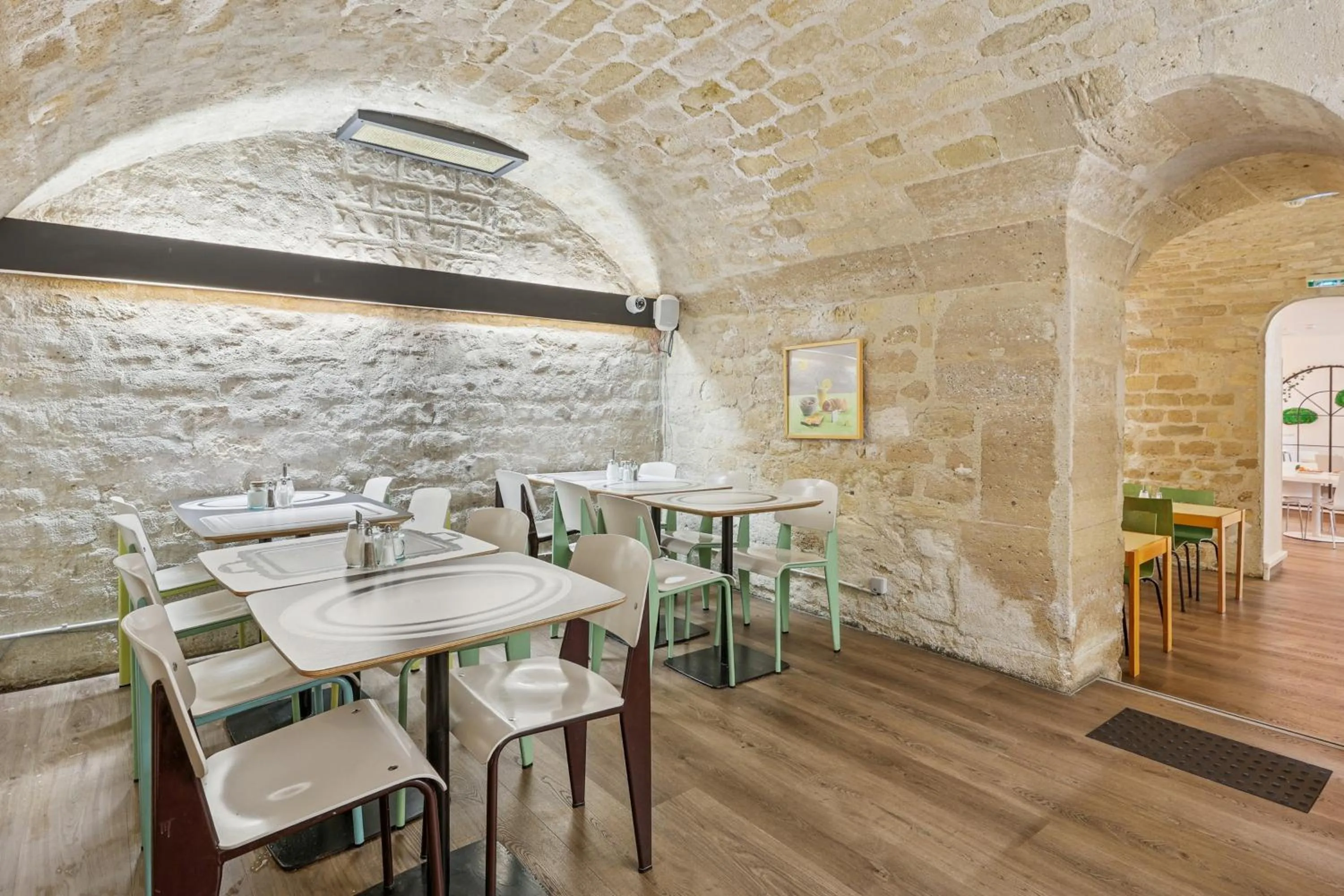 Breakfast in ibis Styles Paris République Le Marais