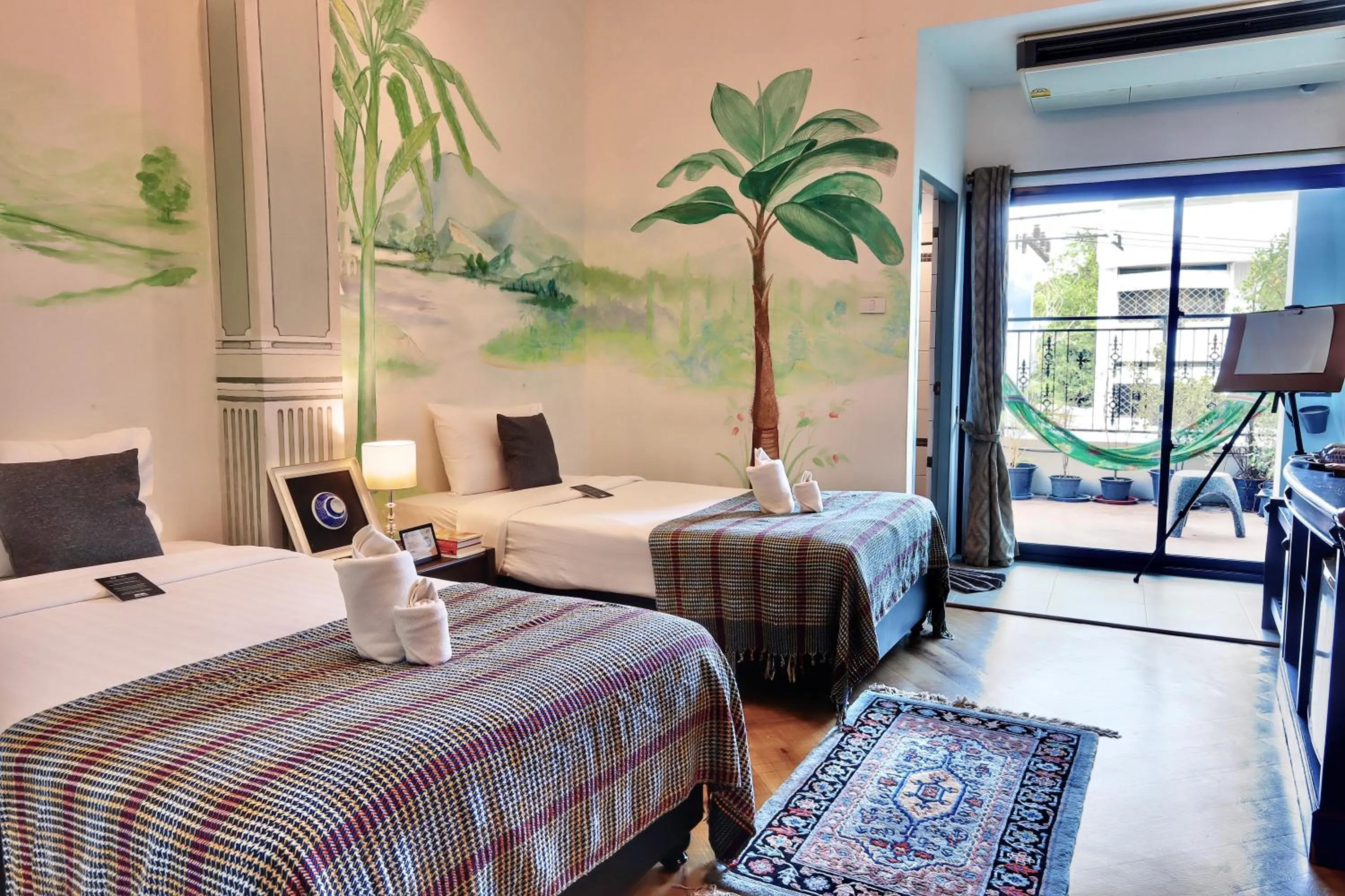 Photo of the whole room, Bed in Yuu Hotel Ubon Ratchathani