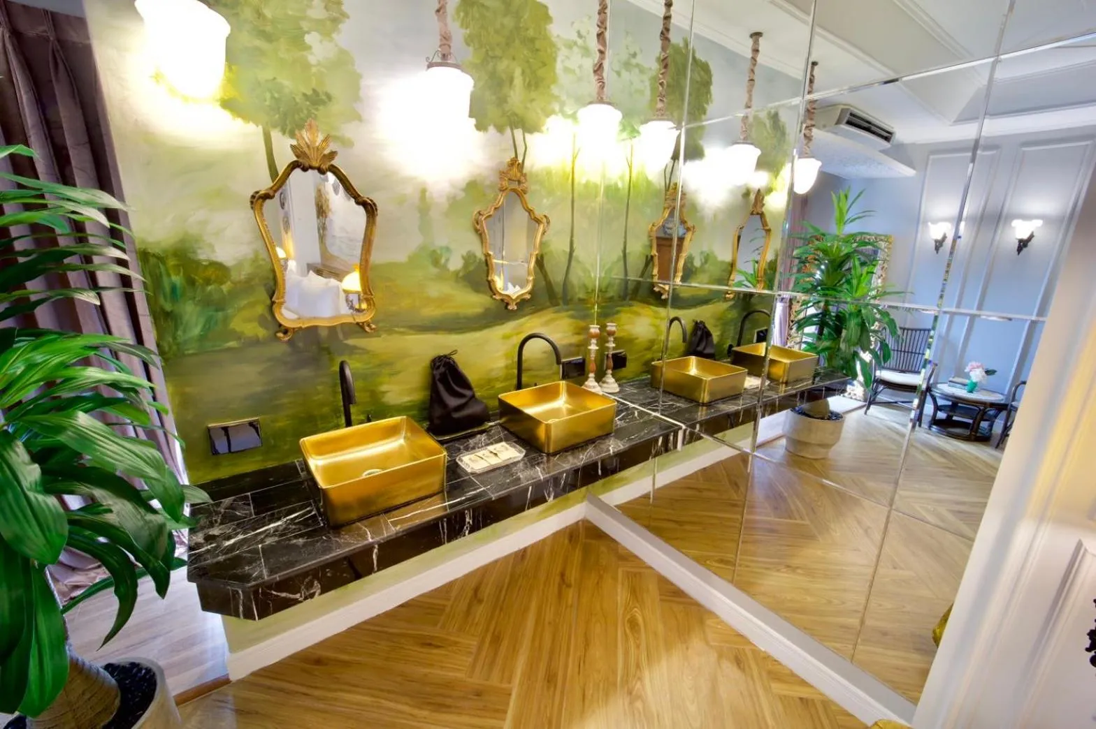 Bathroom in Yuu Hotel Ubon Ratchathani