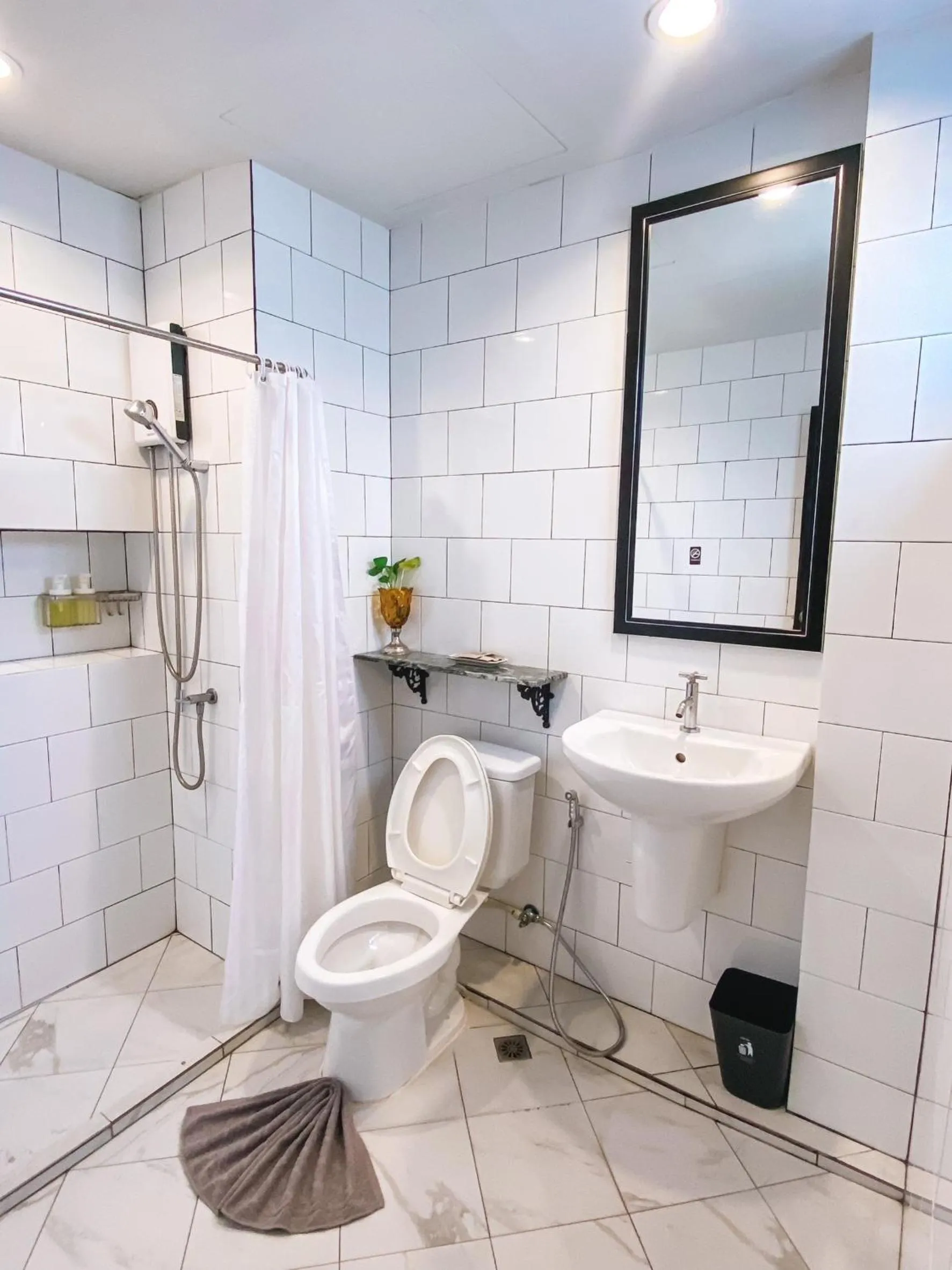 Bathroom in Yuu Hotel Ubon Ratchathani