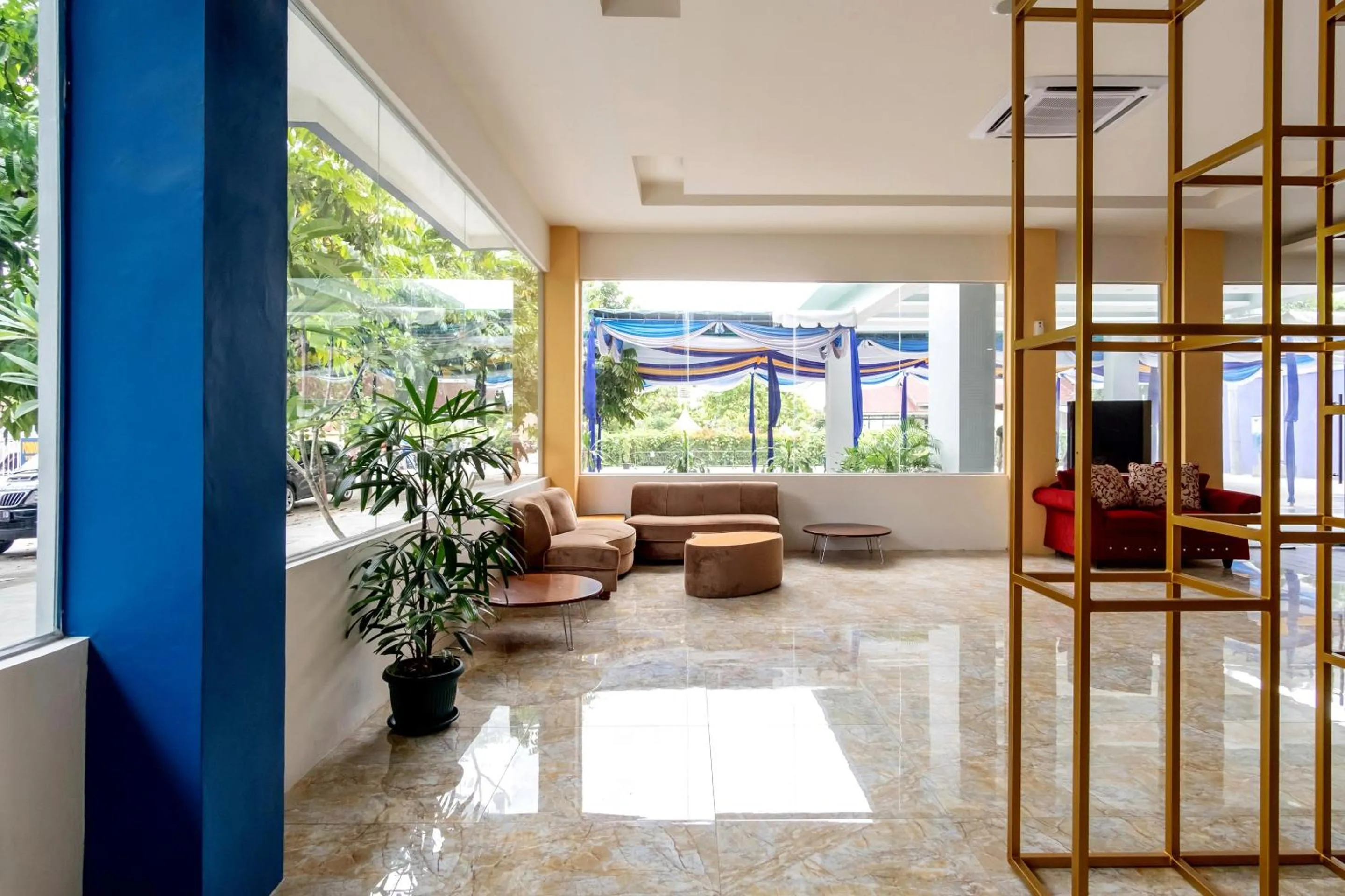 Lobby or reception in Townhouse Oak Medan near Universitas Sumatera Utara formerly Raz Residence