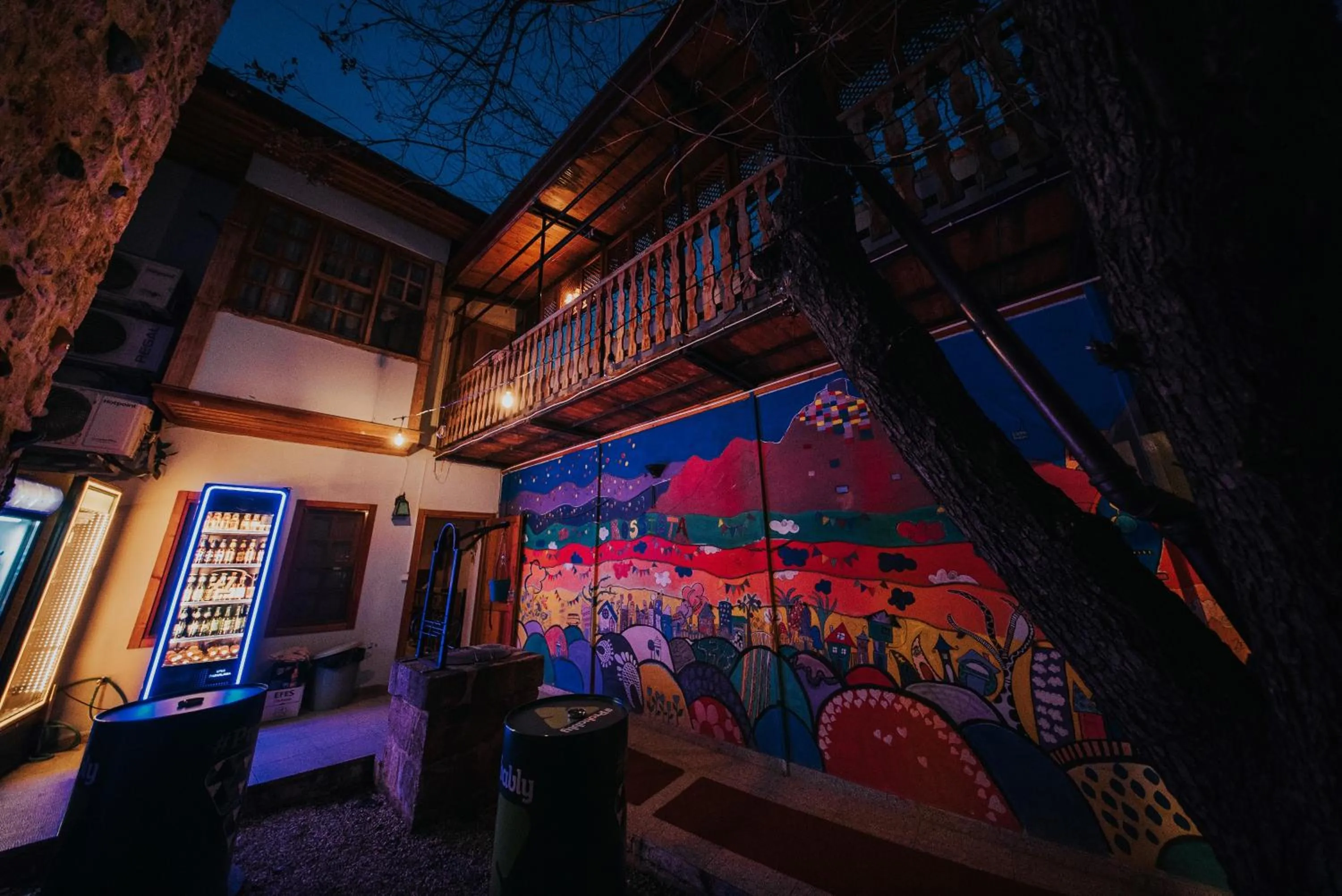 Night in Kuyu Beergarden Hostel