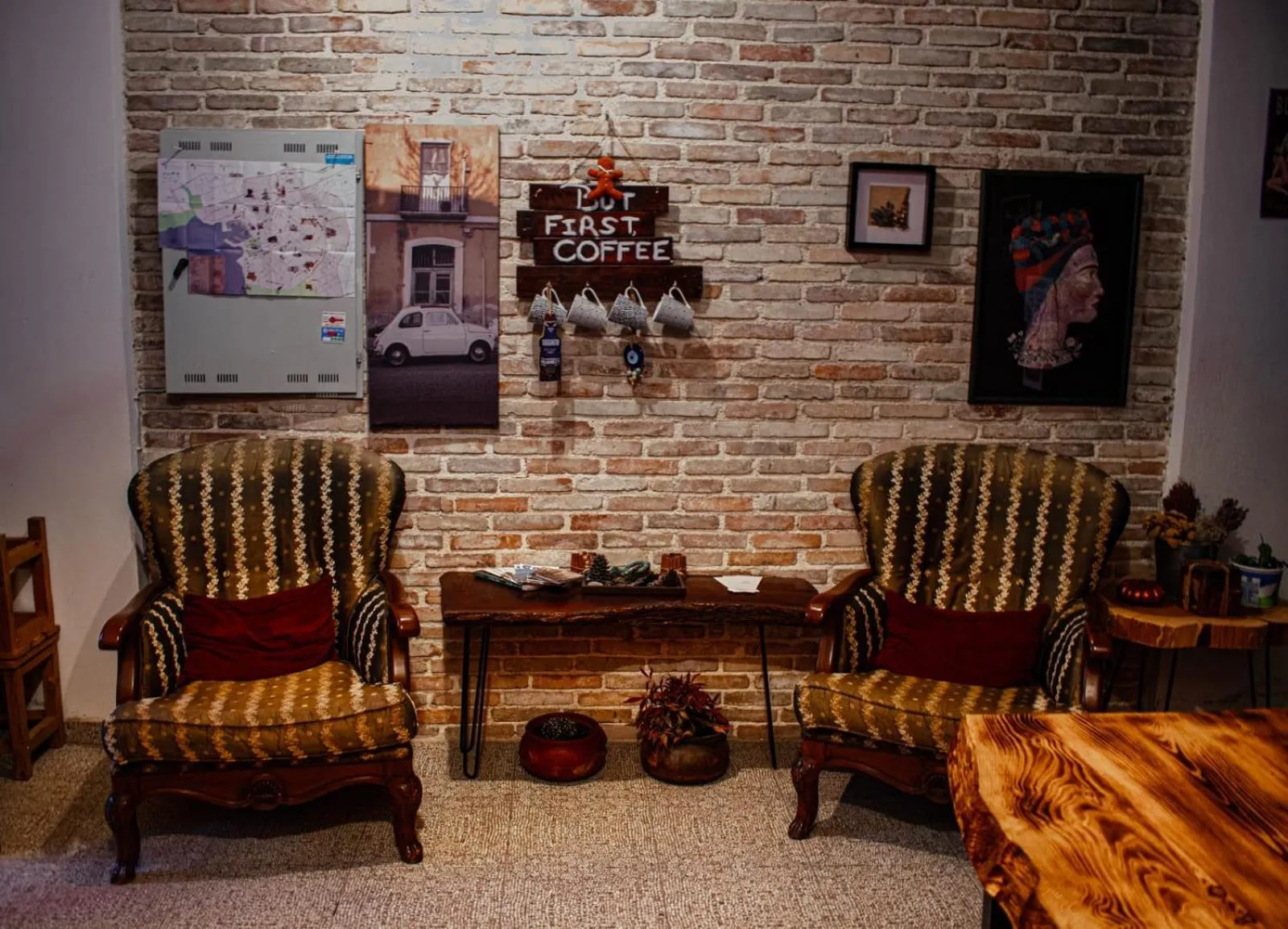 Seating area in Kuyu Beergarden Hostel