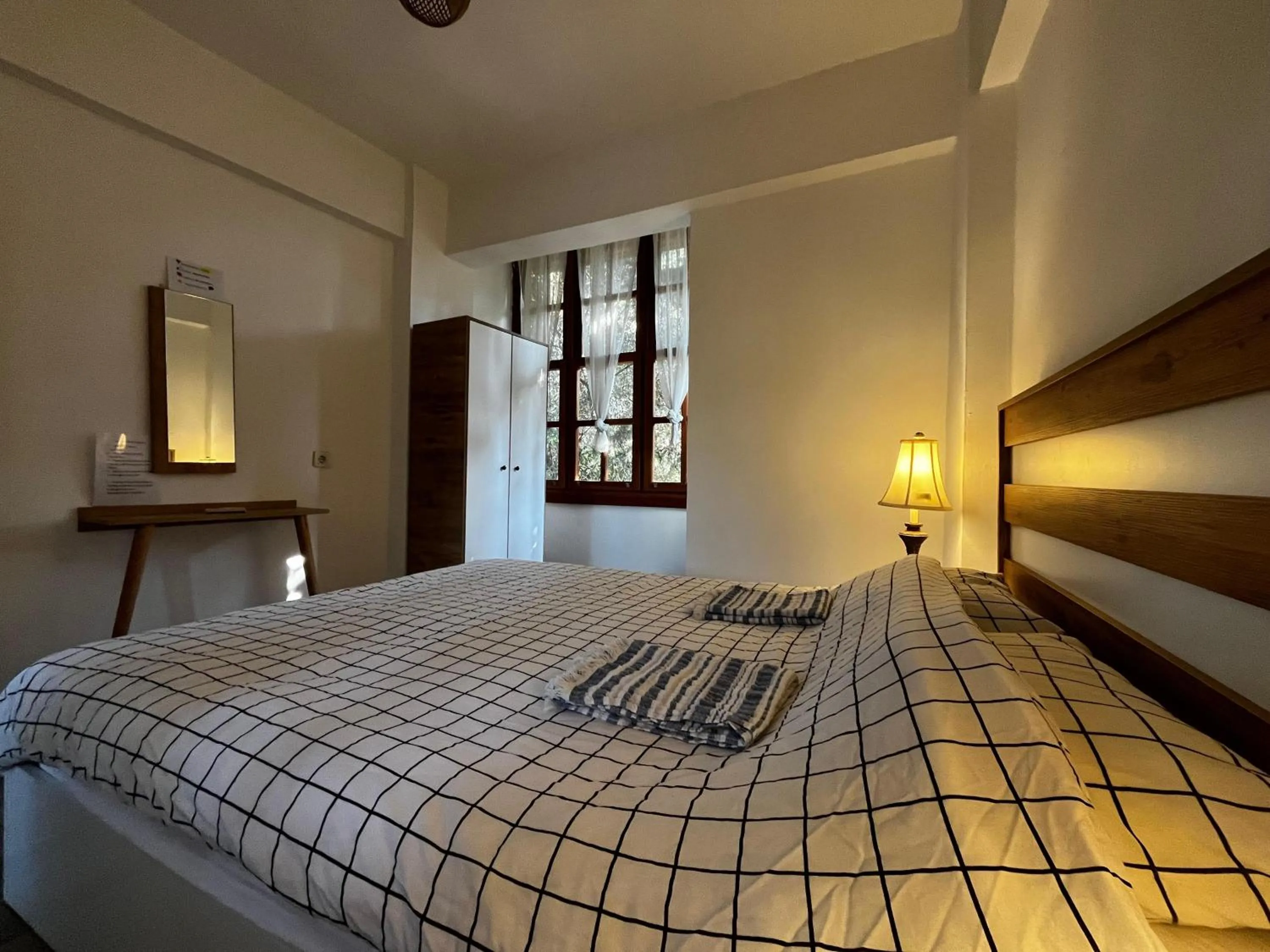 Photo of the whole room, Bed in Kuyu Beergarden Hostel