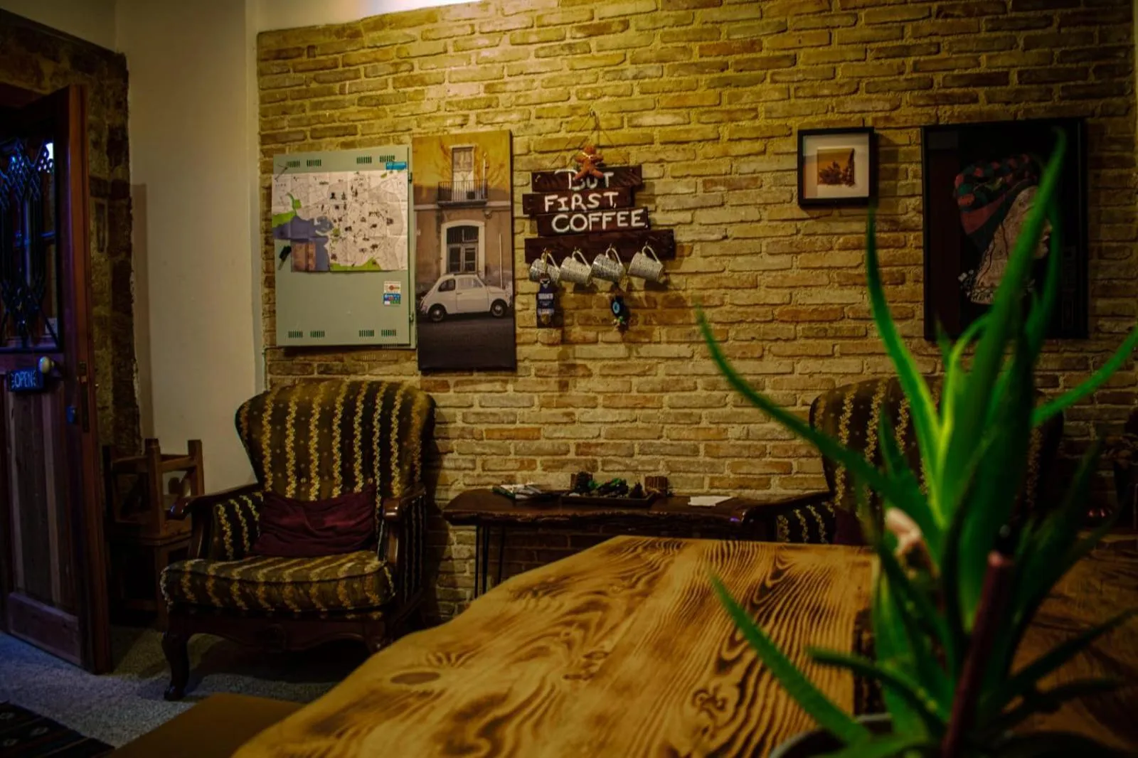 Living room in Kuyu Beergarden Hostel