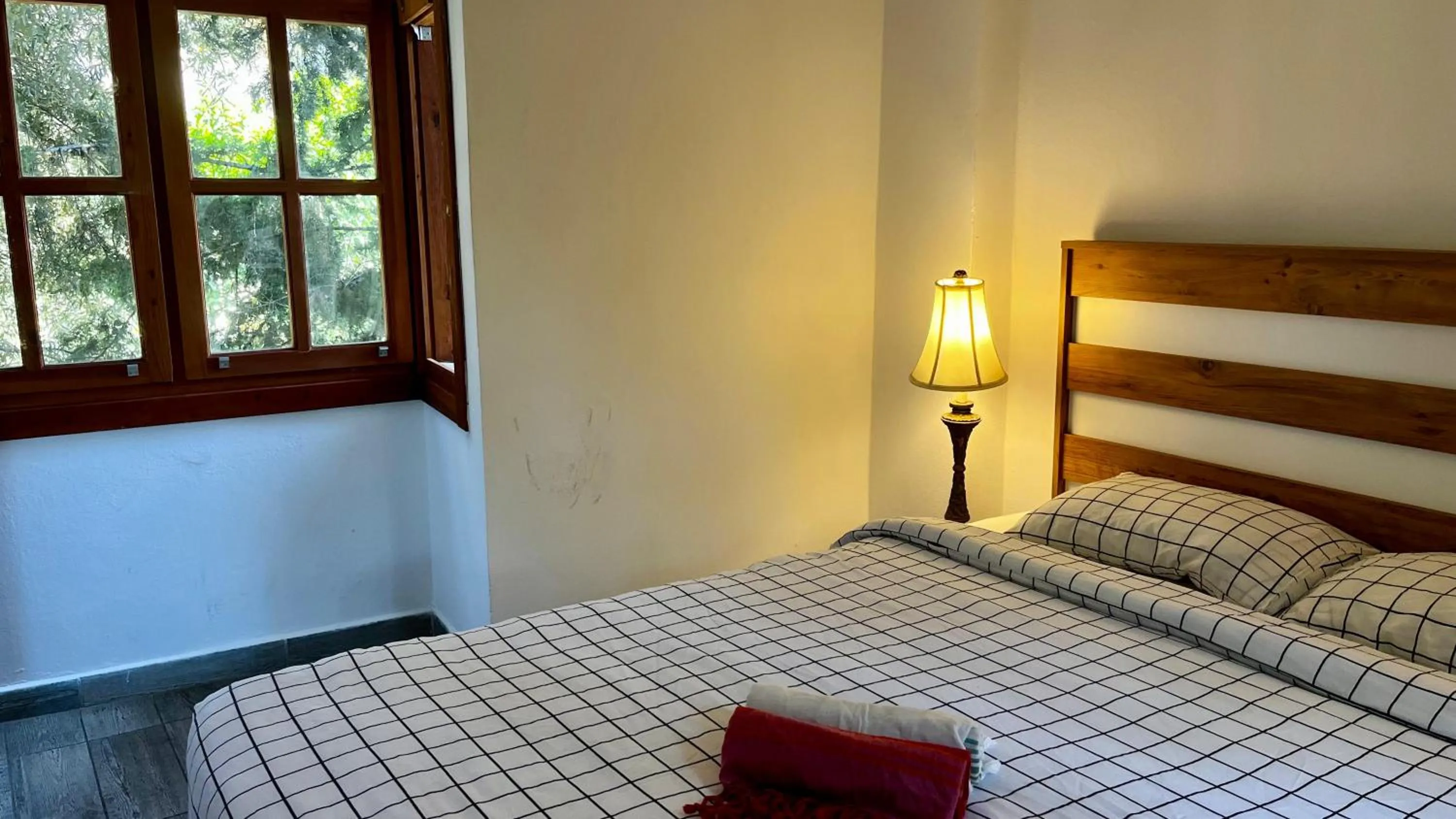 Decorative detail, Bed in Kuyu Beergarden Hostel