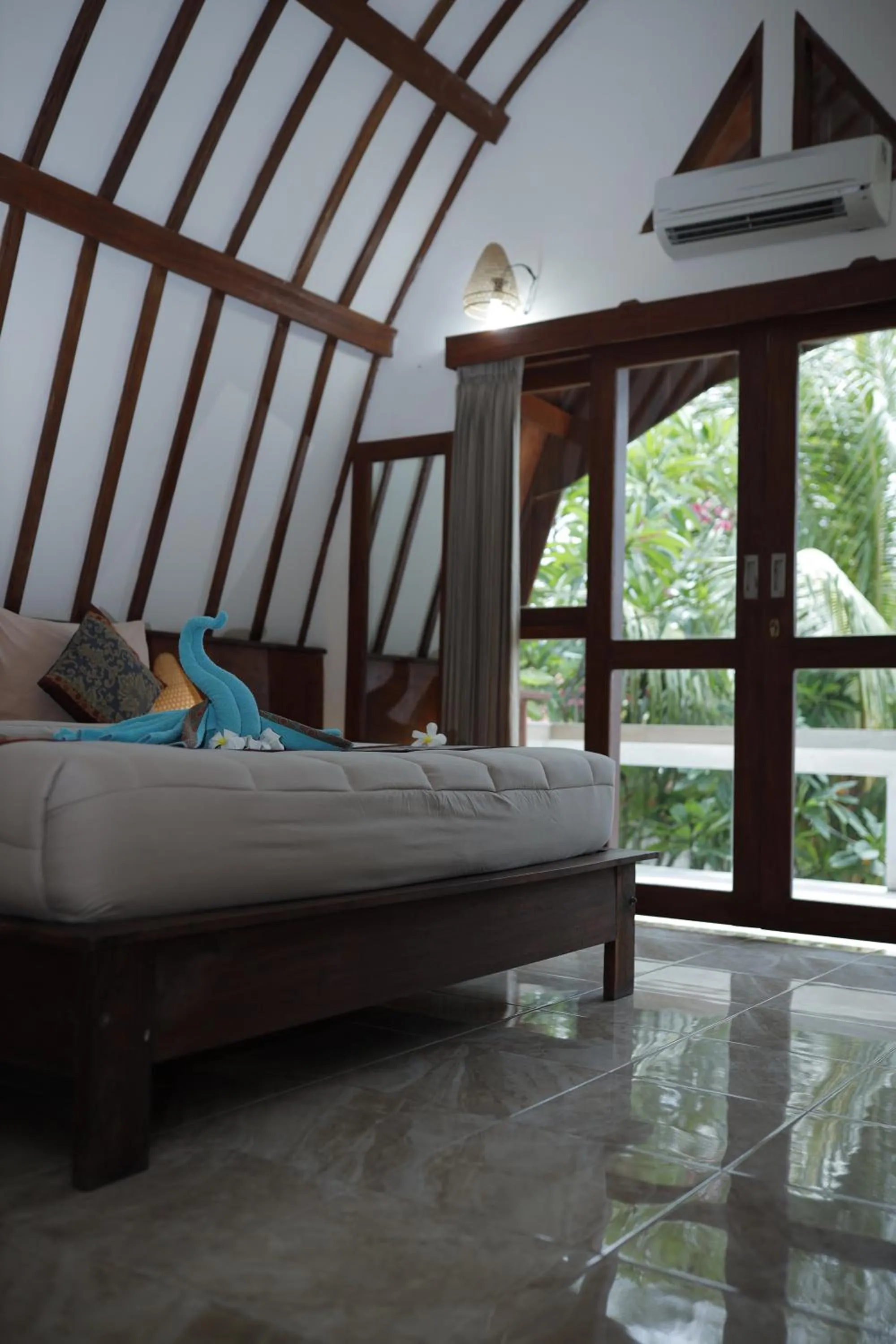 Bed in D'Gilian Bungalow