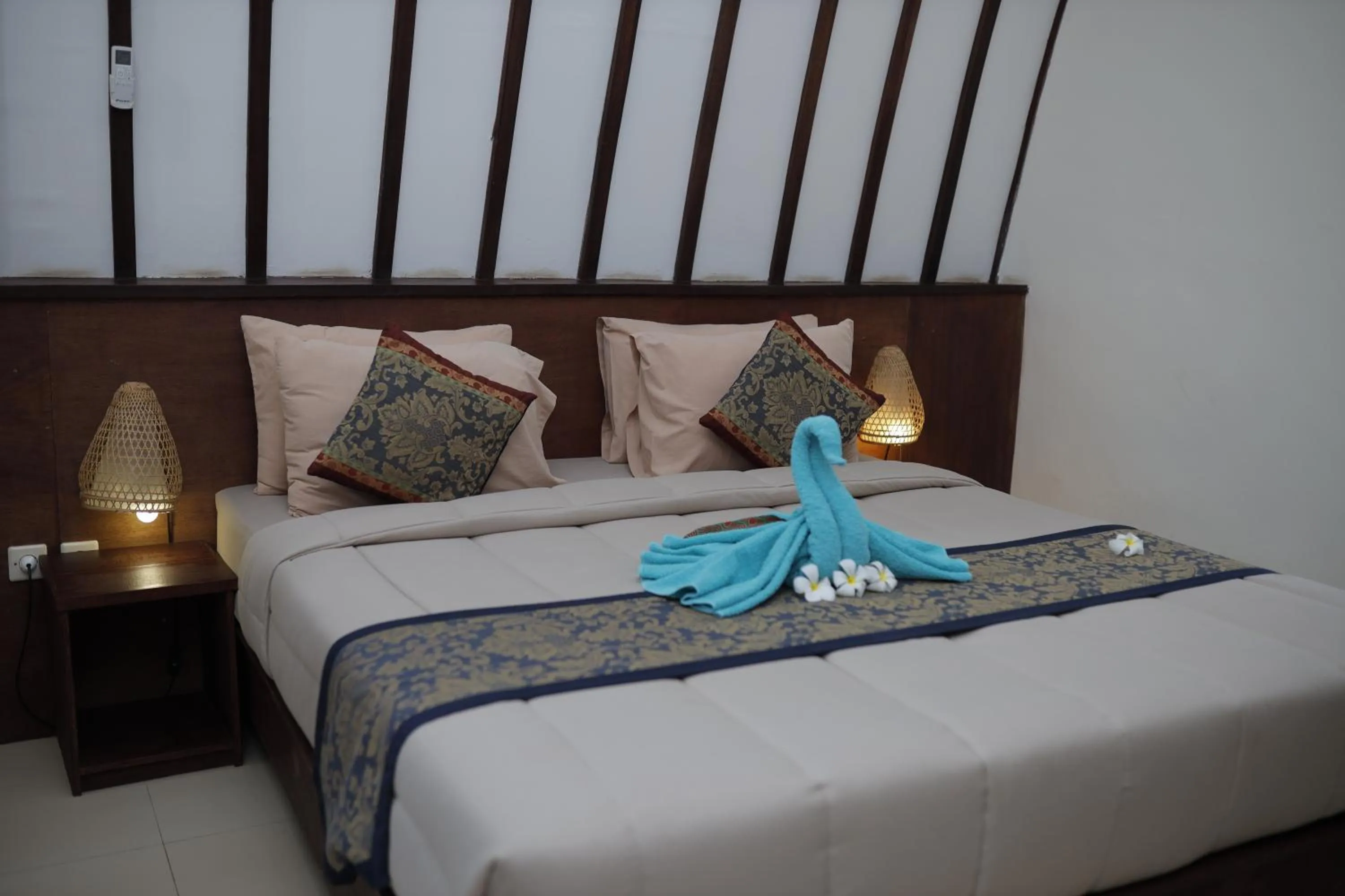 Bed in D'Gilian Bungalow