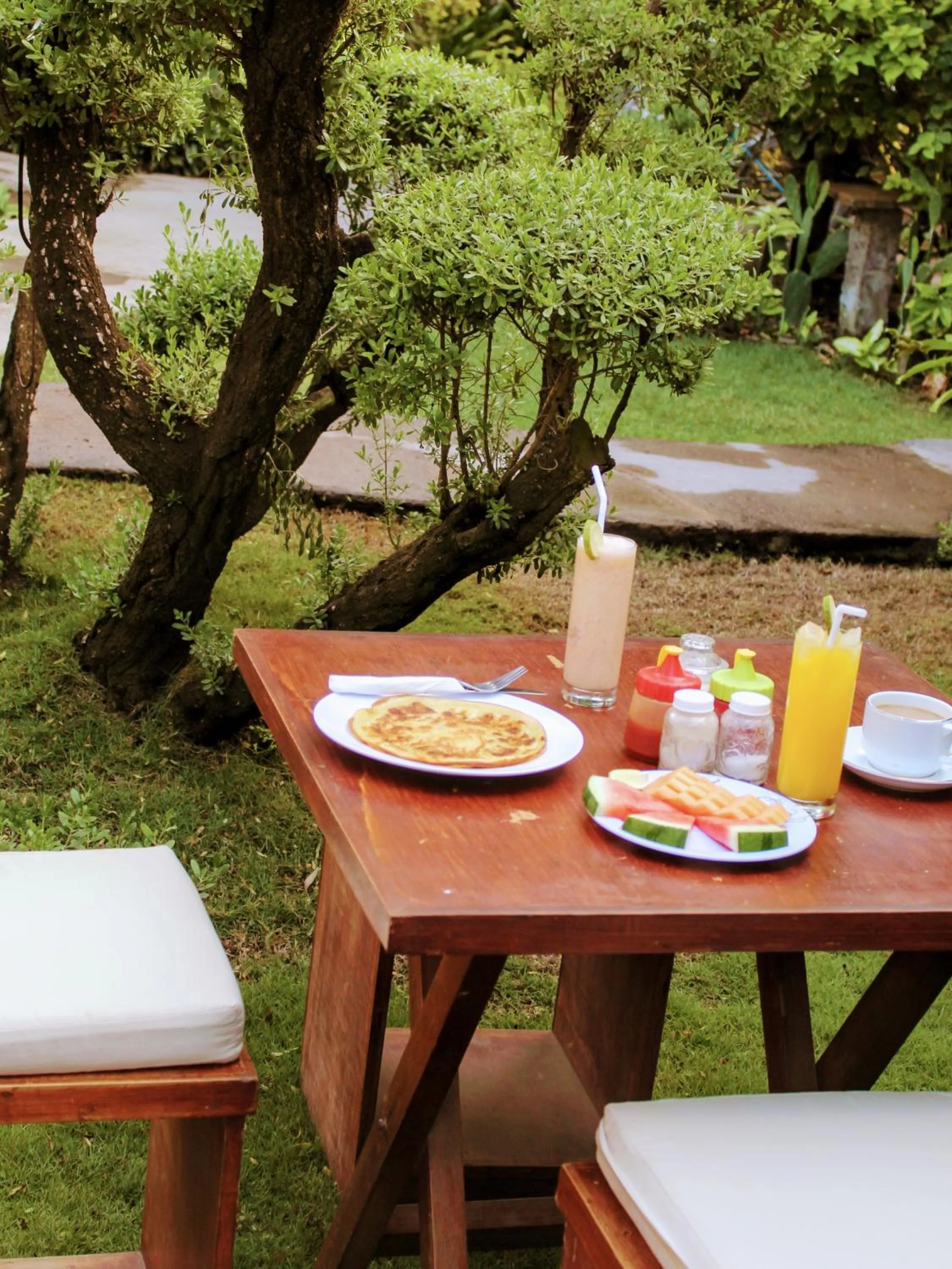 Food and drinks in D'Gilian Bungalow