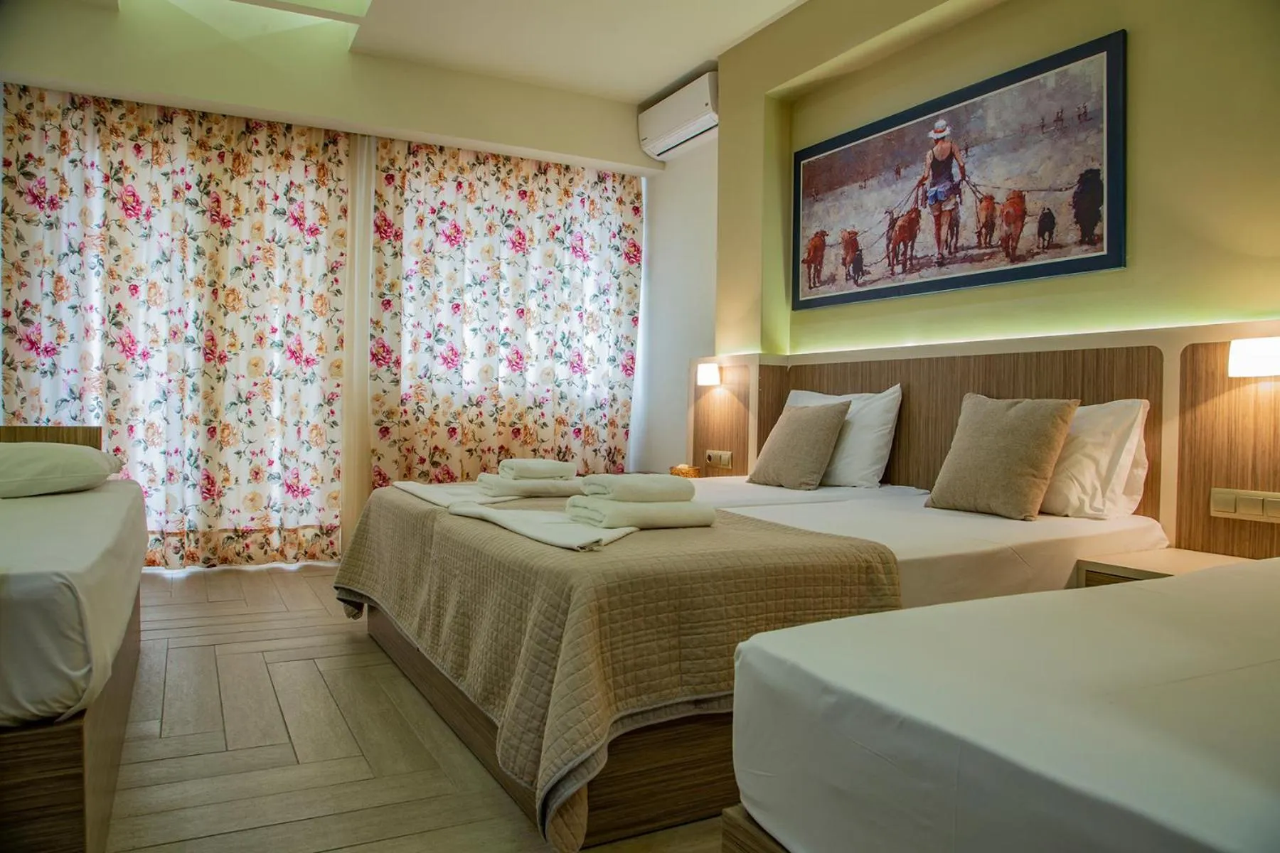 Bedroom, Bed in Dafni Plus Hotel