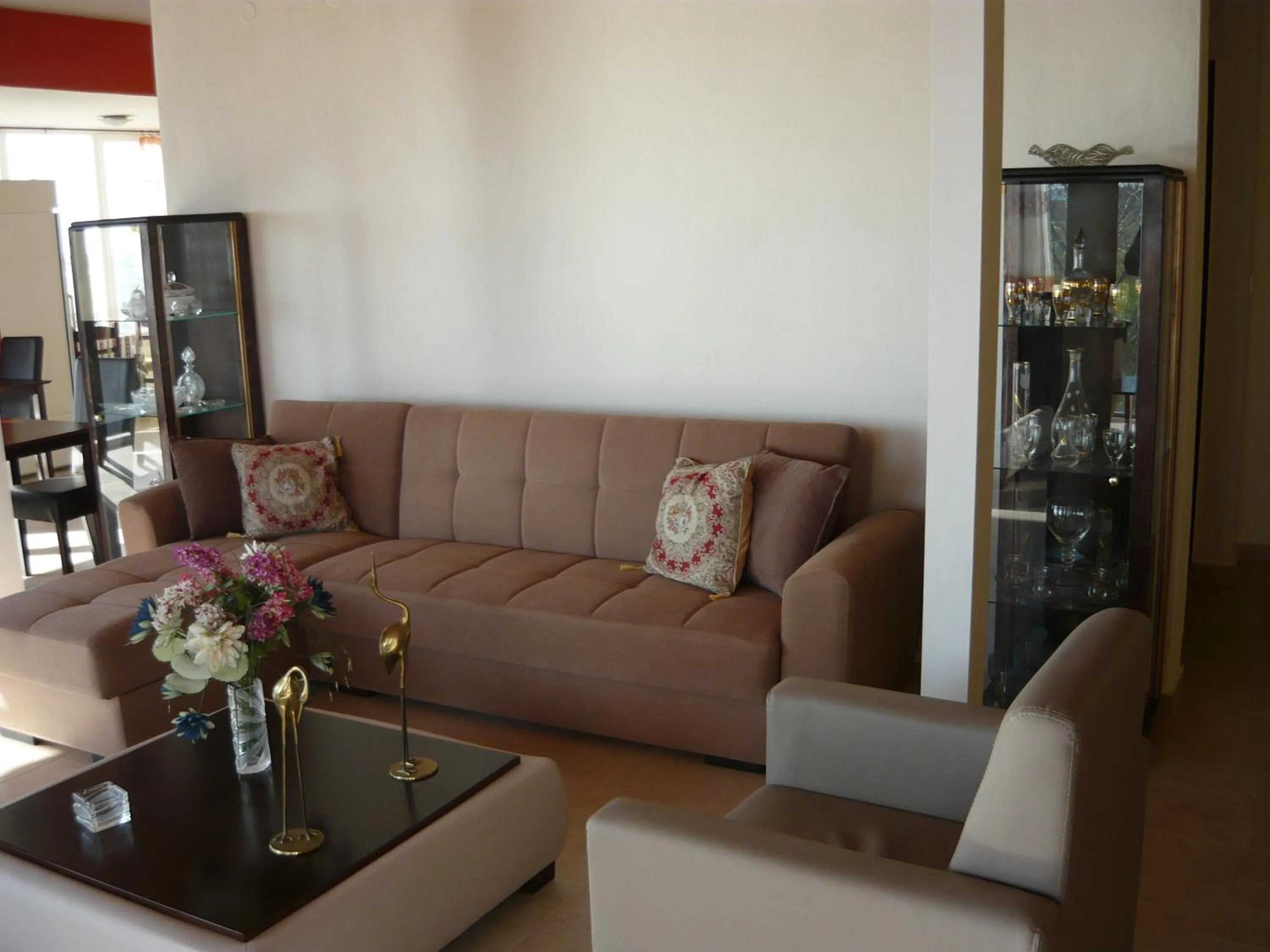 Victory Apartments Hotel