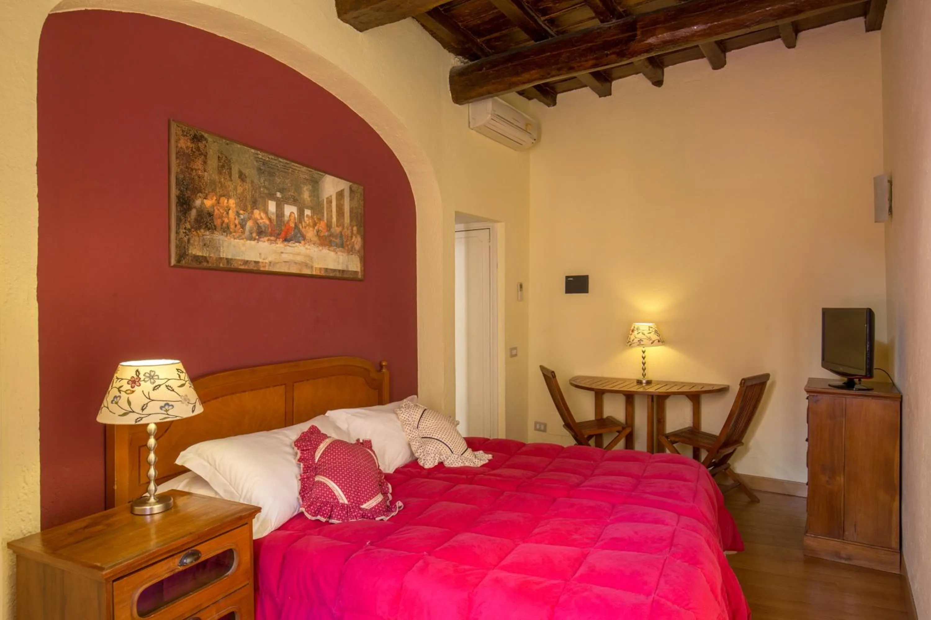 View (from property/room), Bed in Bollo Apartments