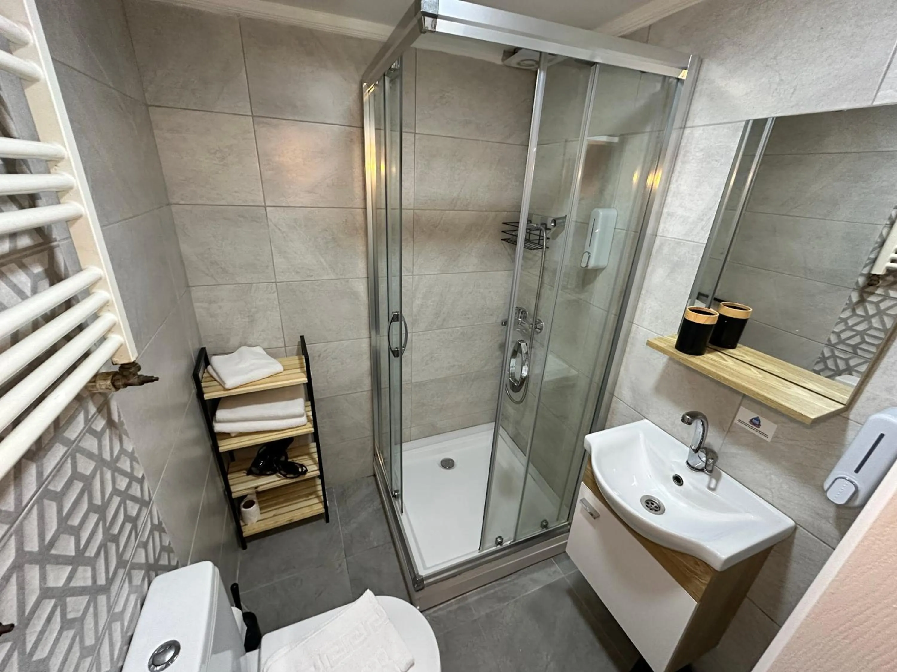 Bathroom in New Pera