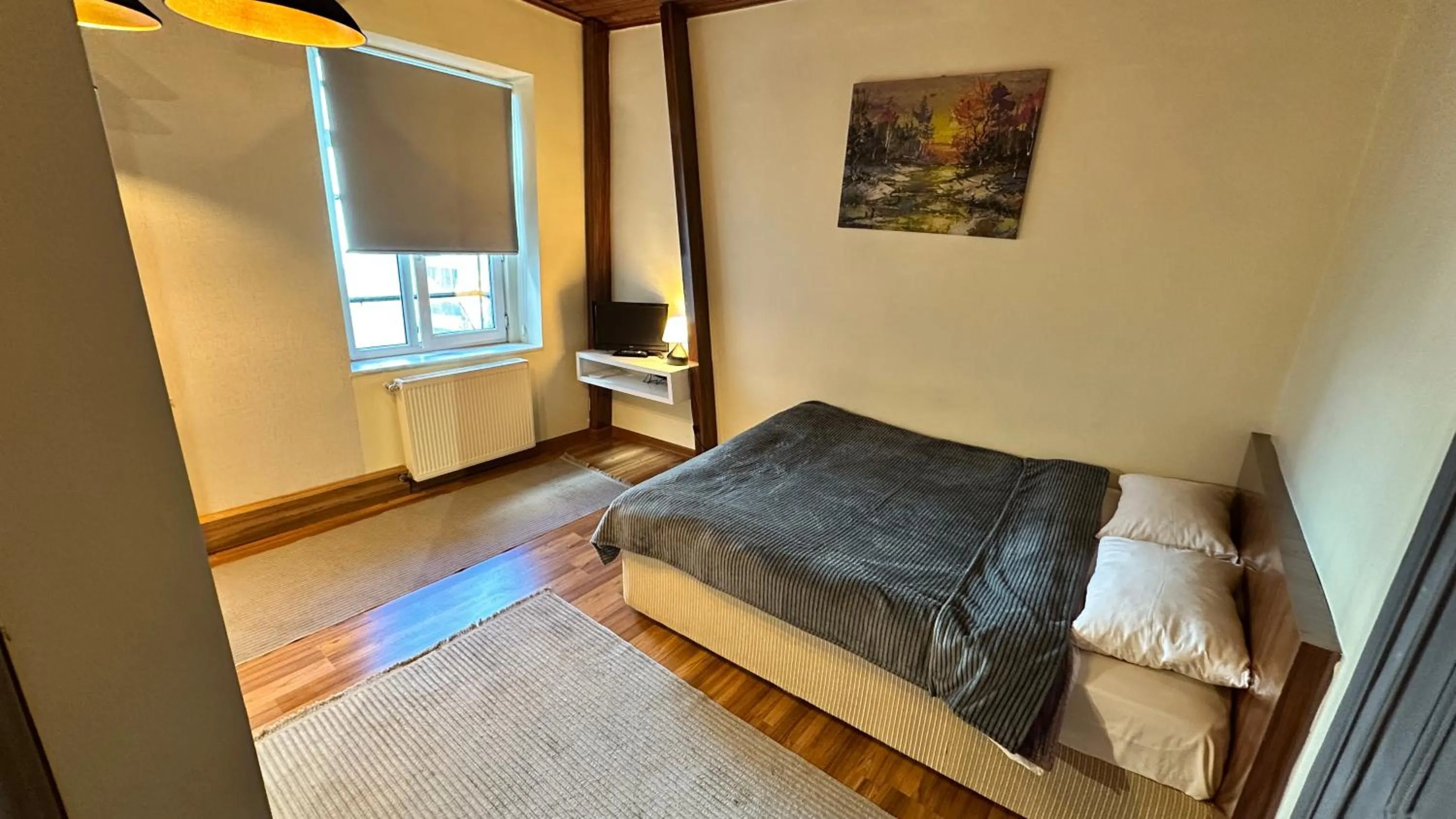 Bedroom, Bed in New Pera