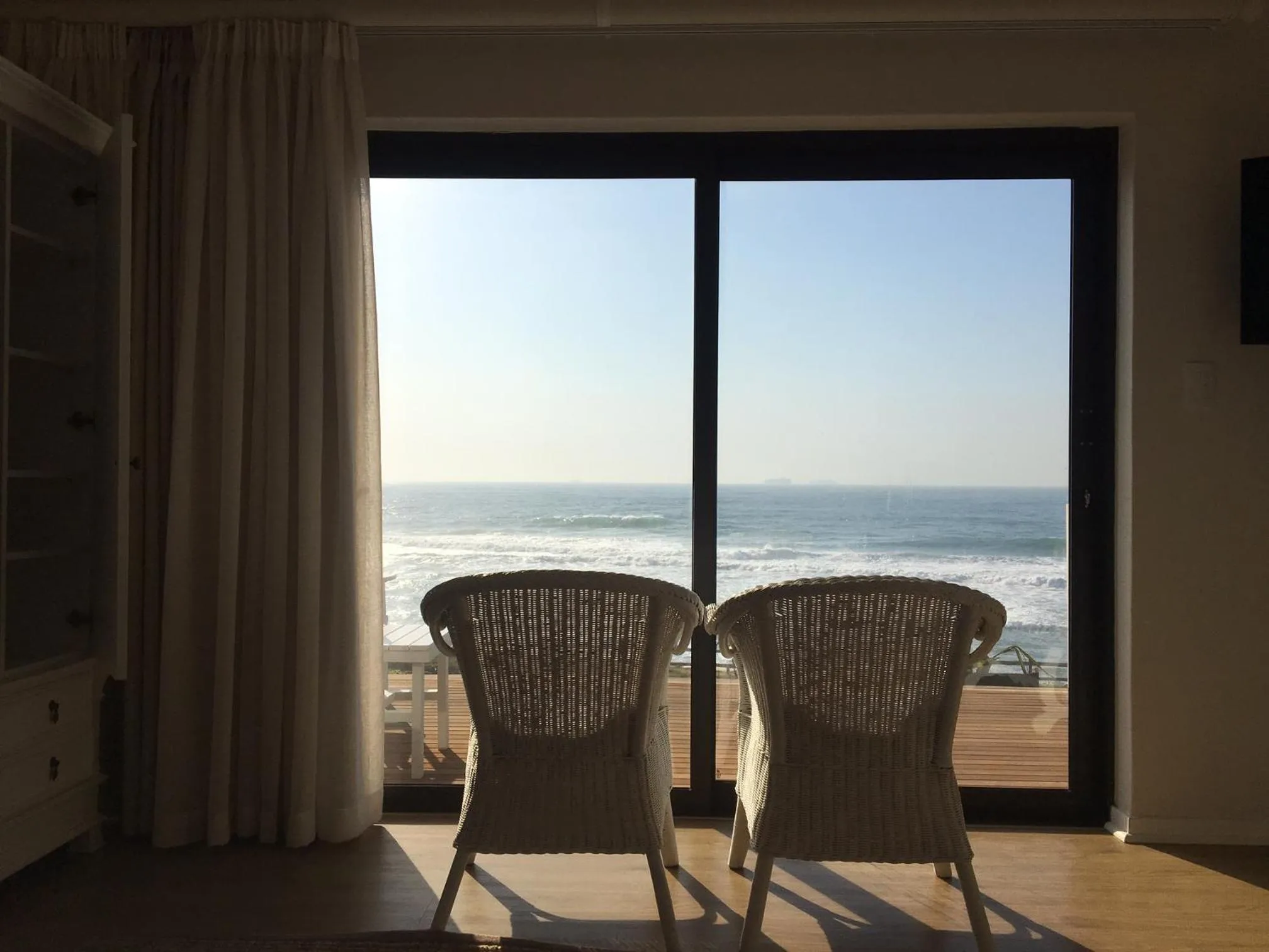 Sea view in Fairlight Beach House