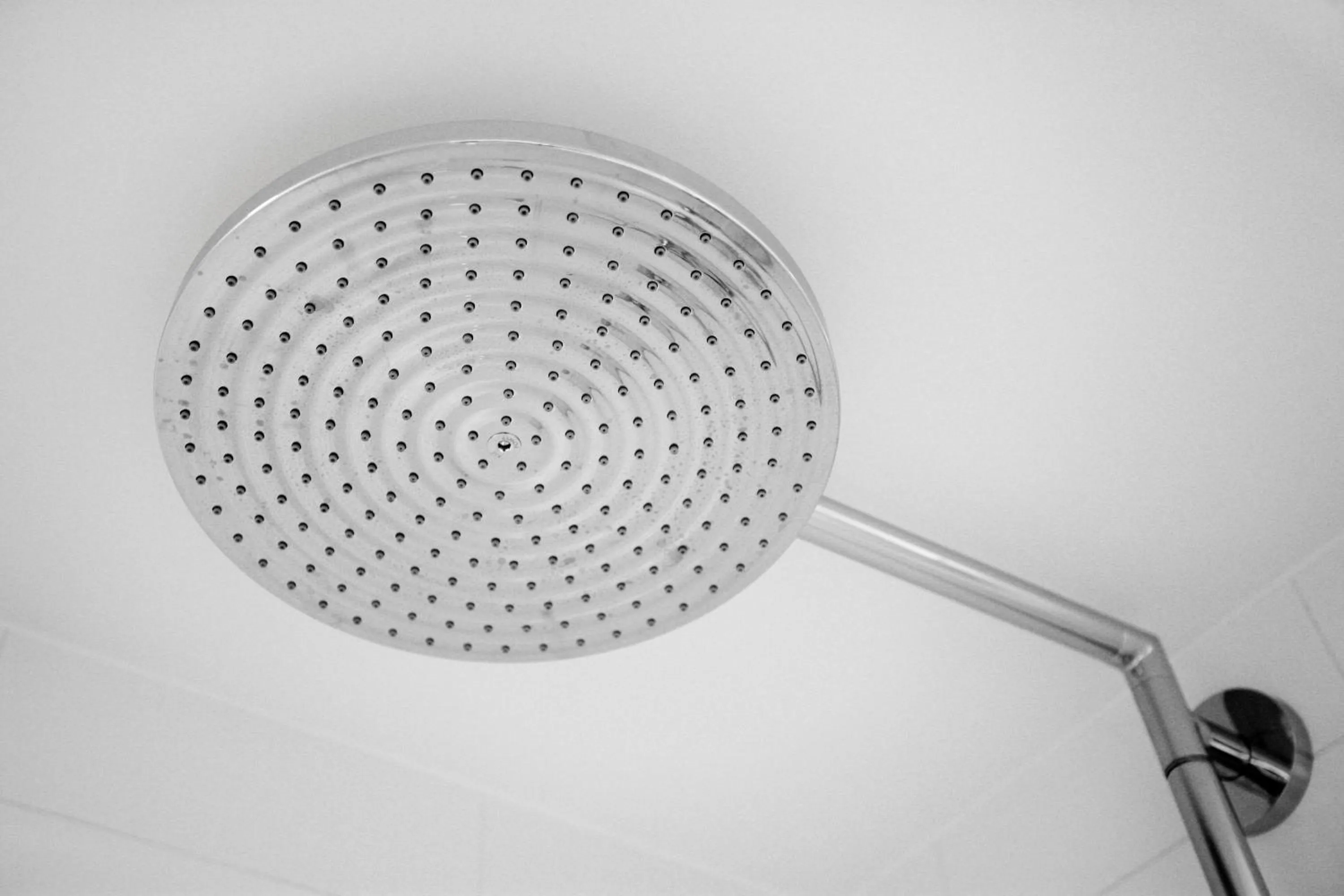 Shower in Hôtel Eiffel Turenne