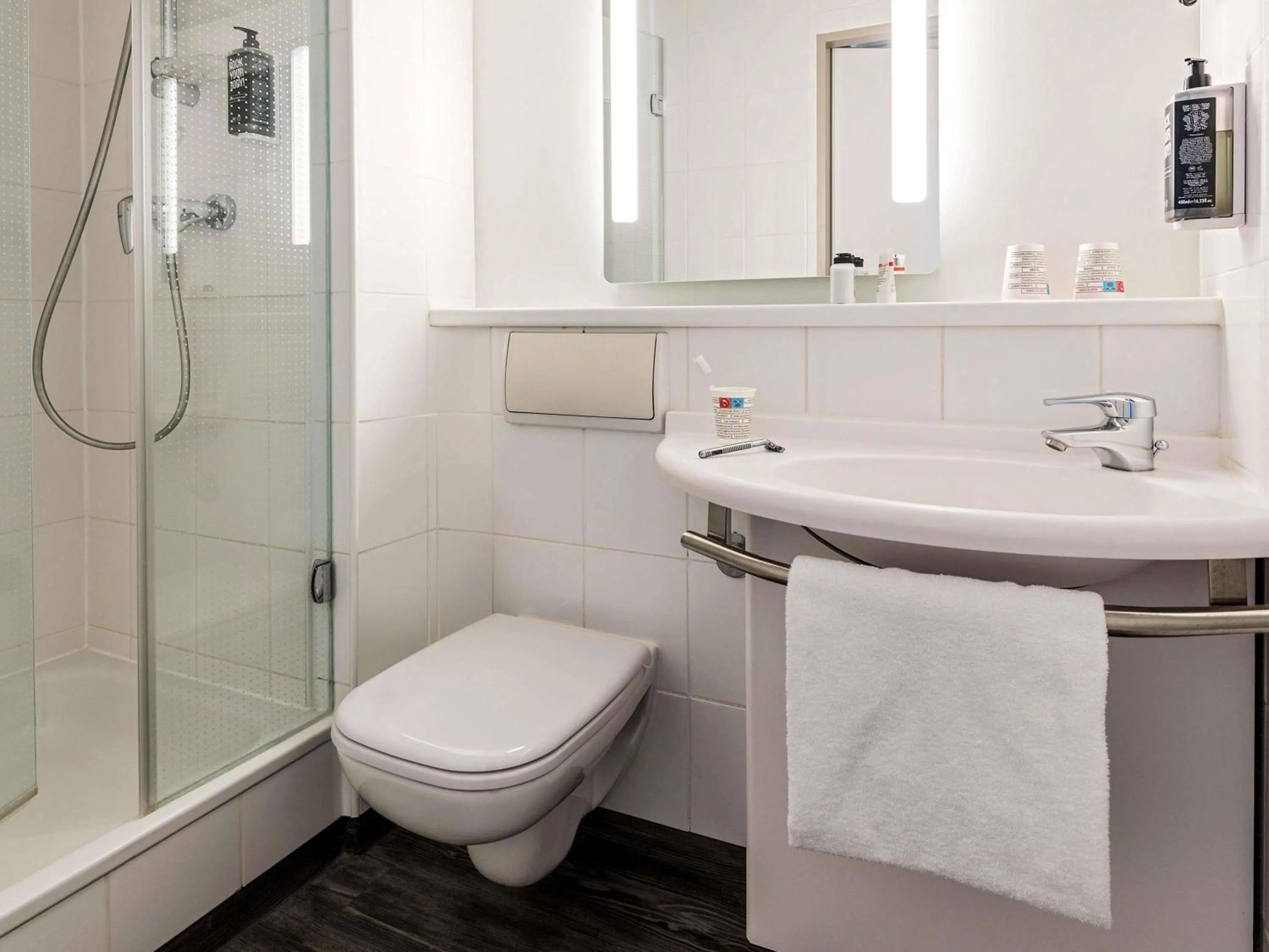 Bedroom in ibis Hotel Regensburg City