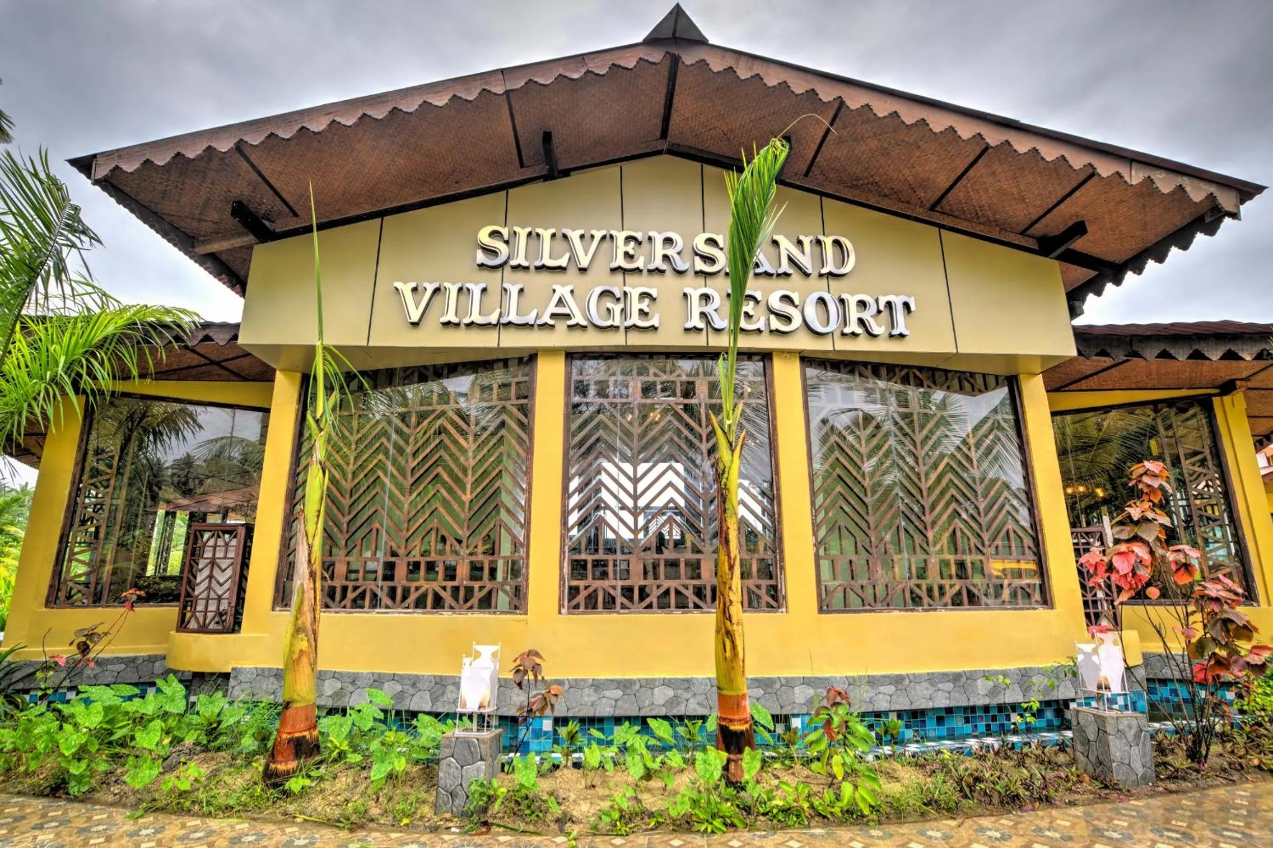 Silver Sand Village Resort