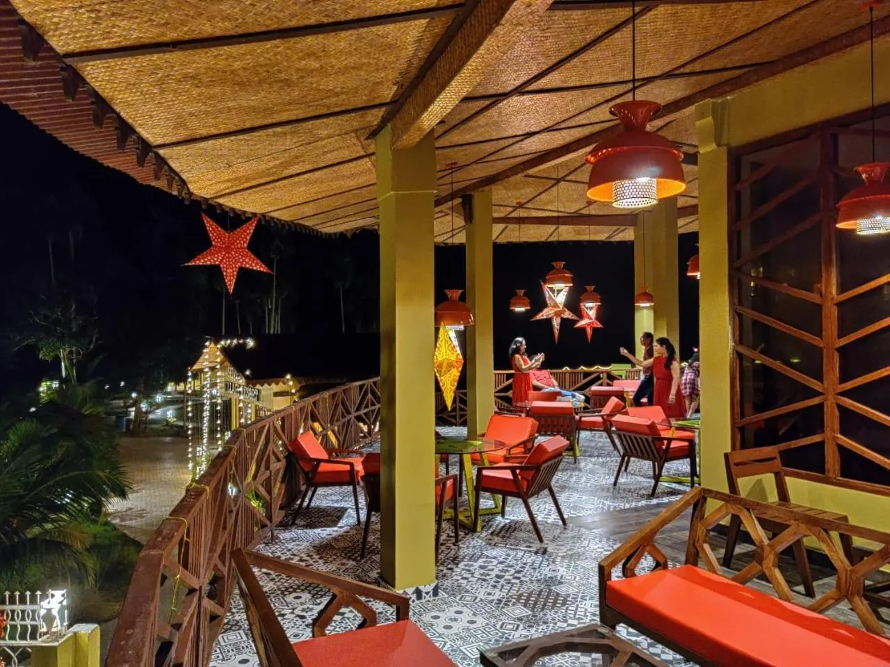 Lounge or bar in Silver Sand Village Resort