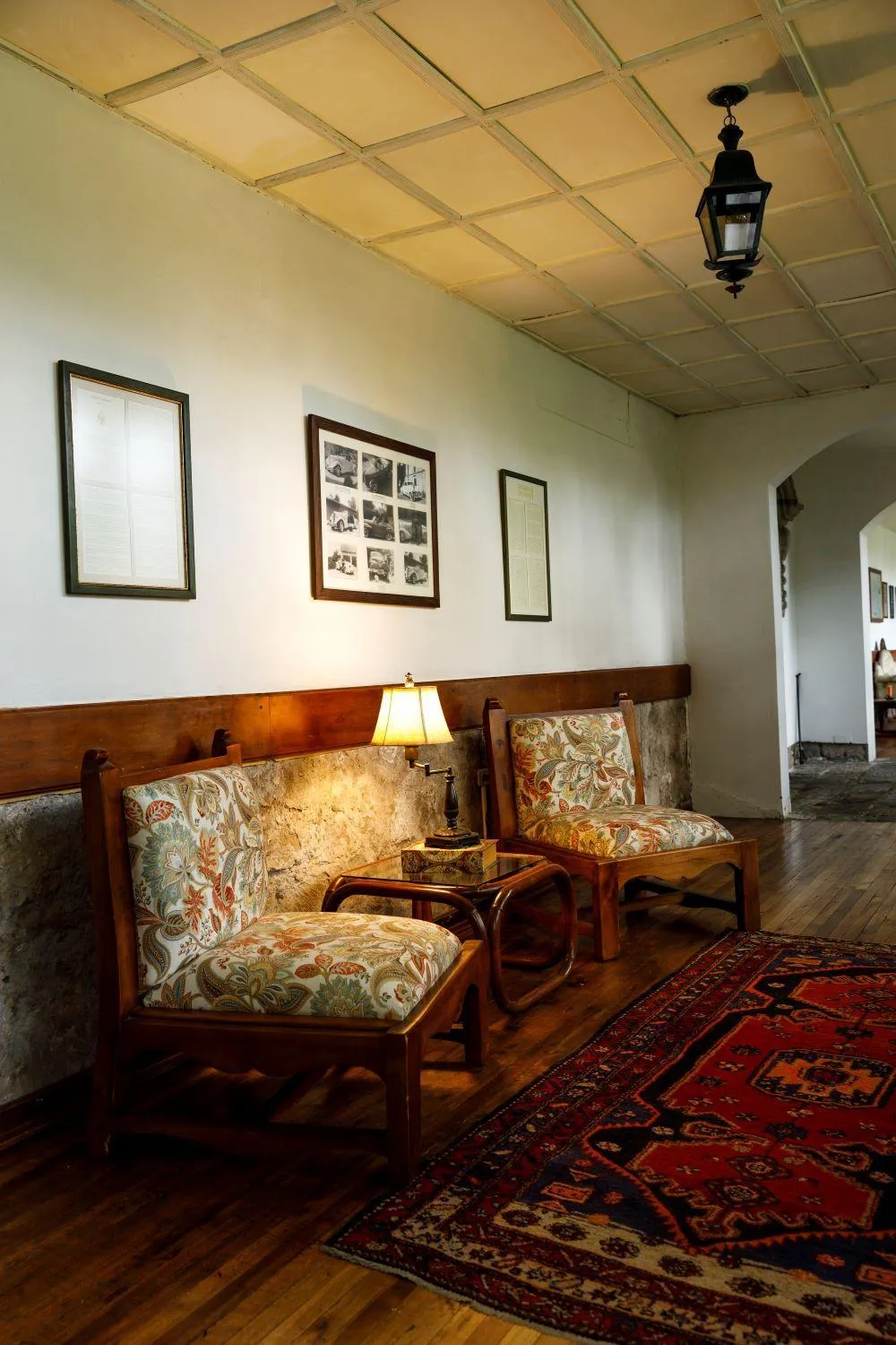 Library in Hacienda La Cienega