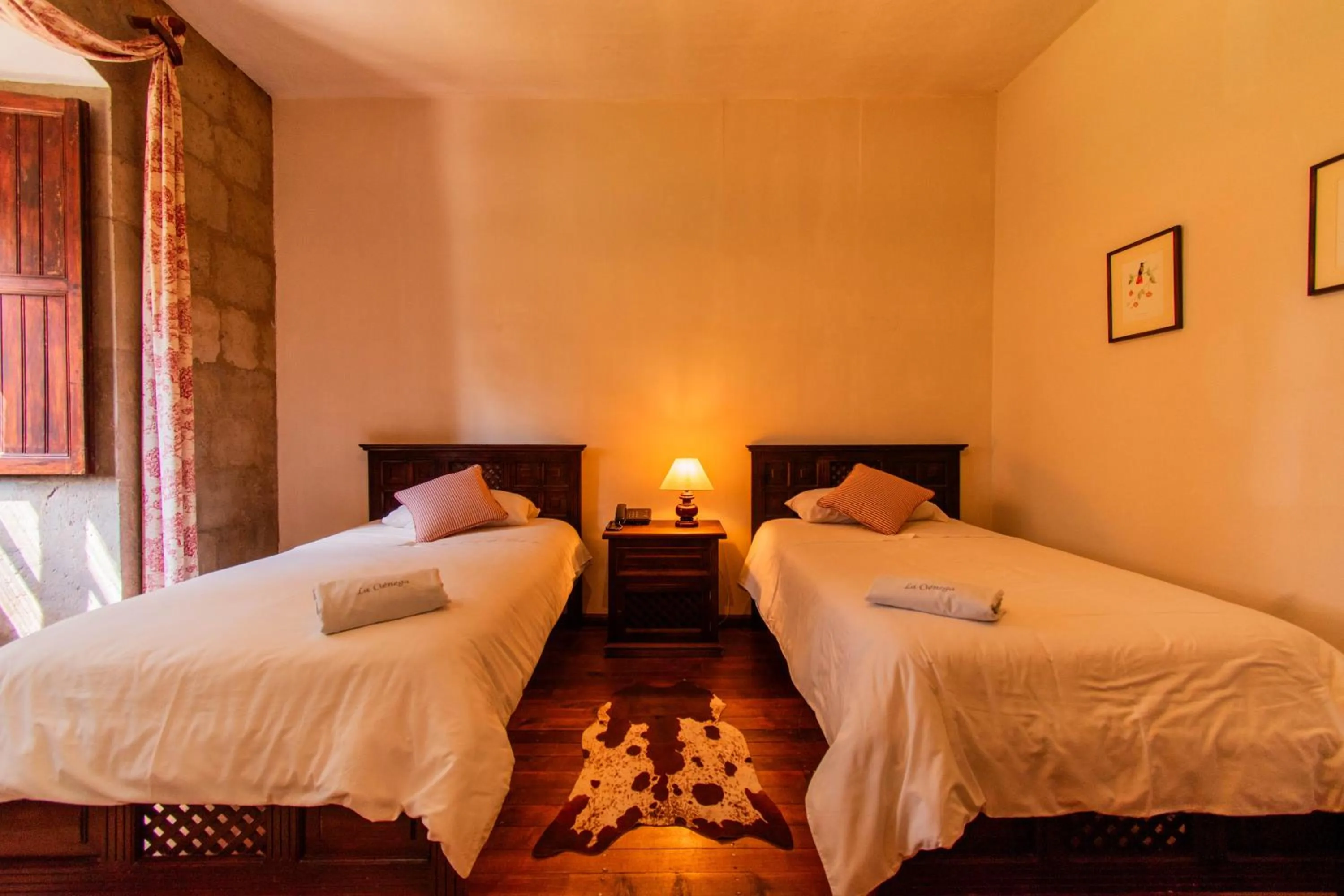 Bed in Hacienda La Cienega