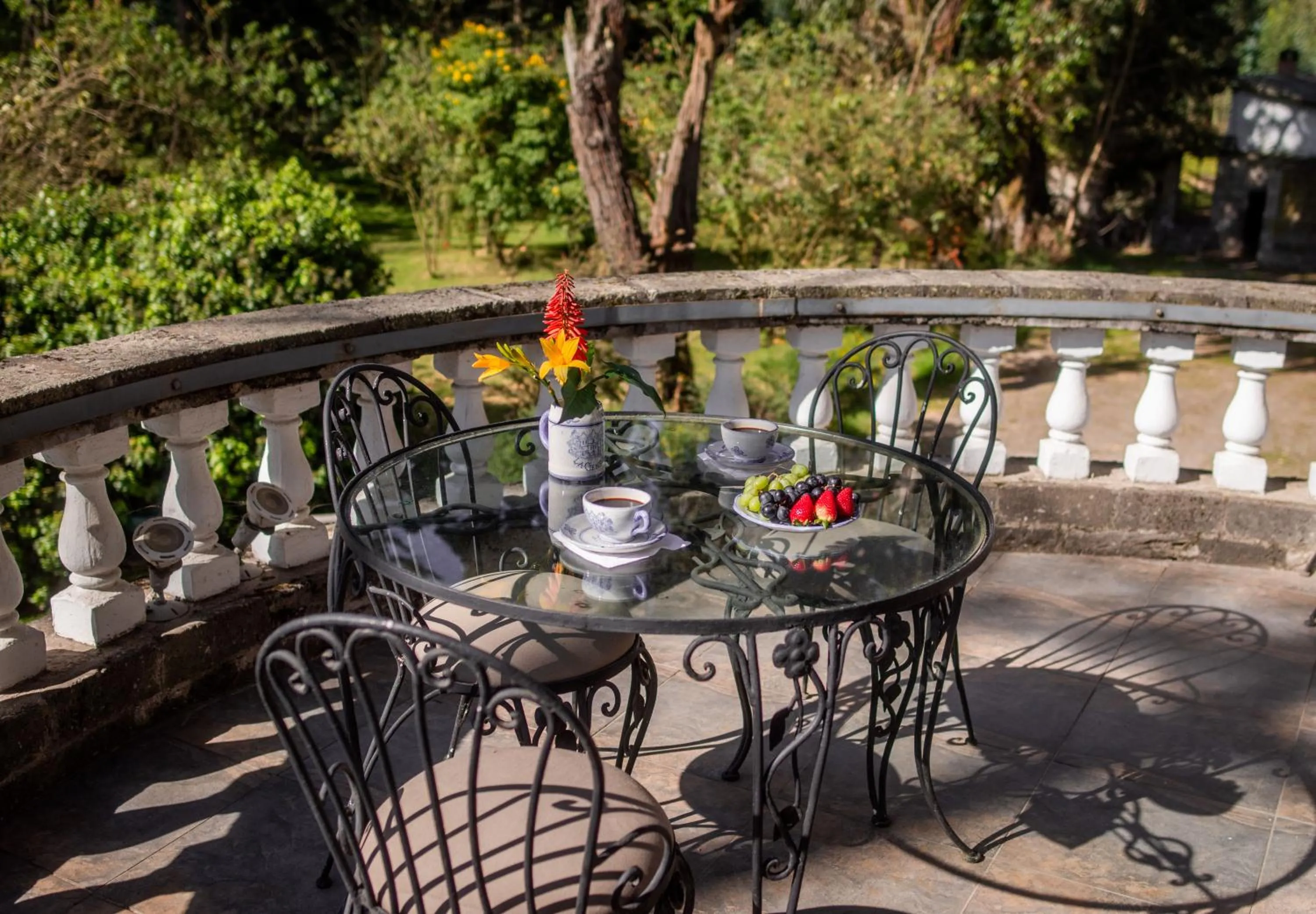 Coffee/tea facilities in Hacienda La Cienega