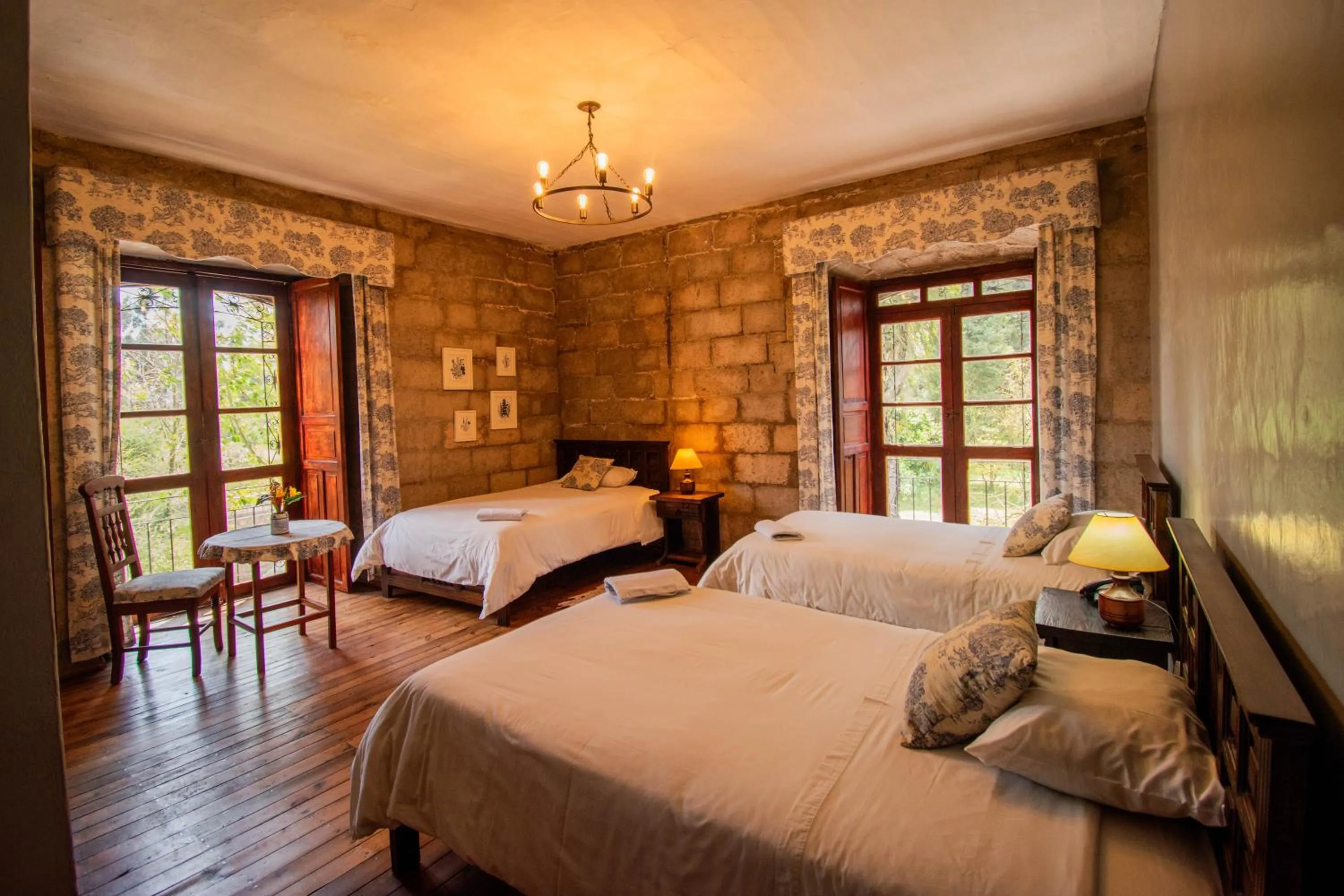 Bed in Hacienda La Cienega