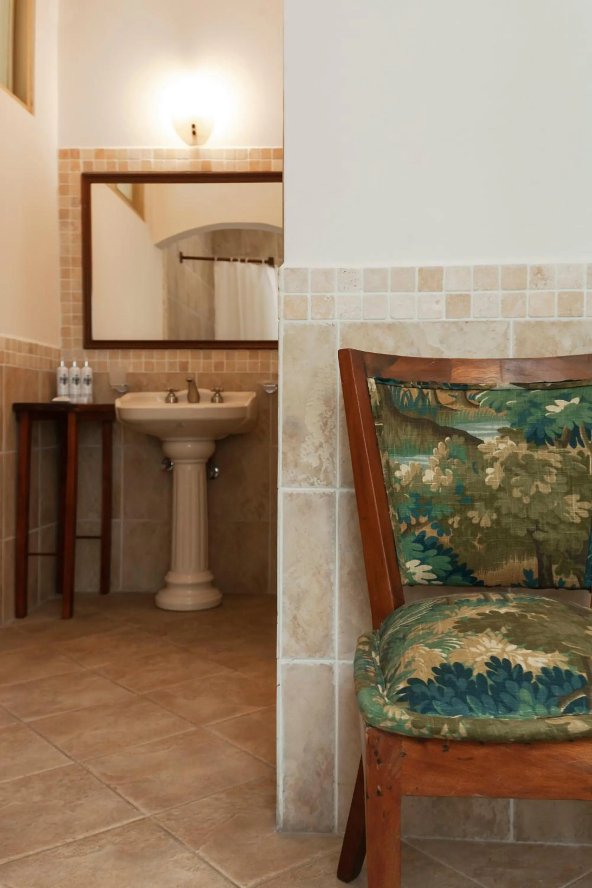 Toilet in Hacienda La Cienega