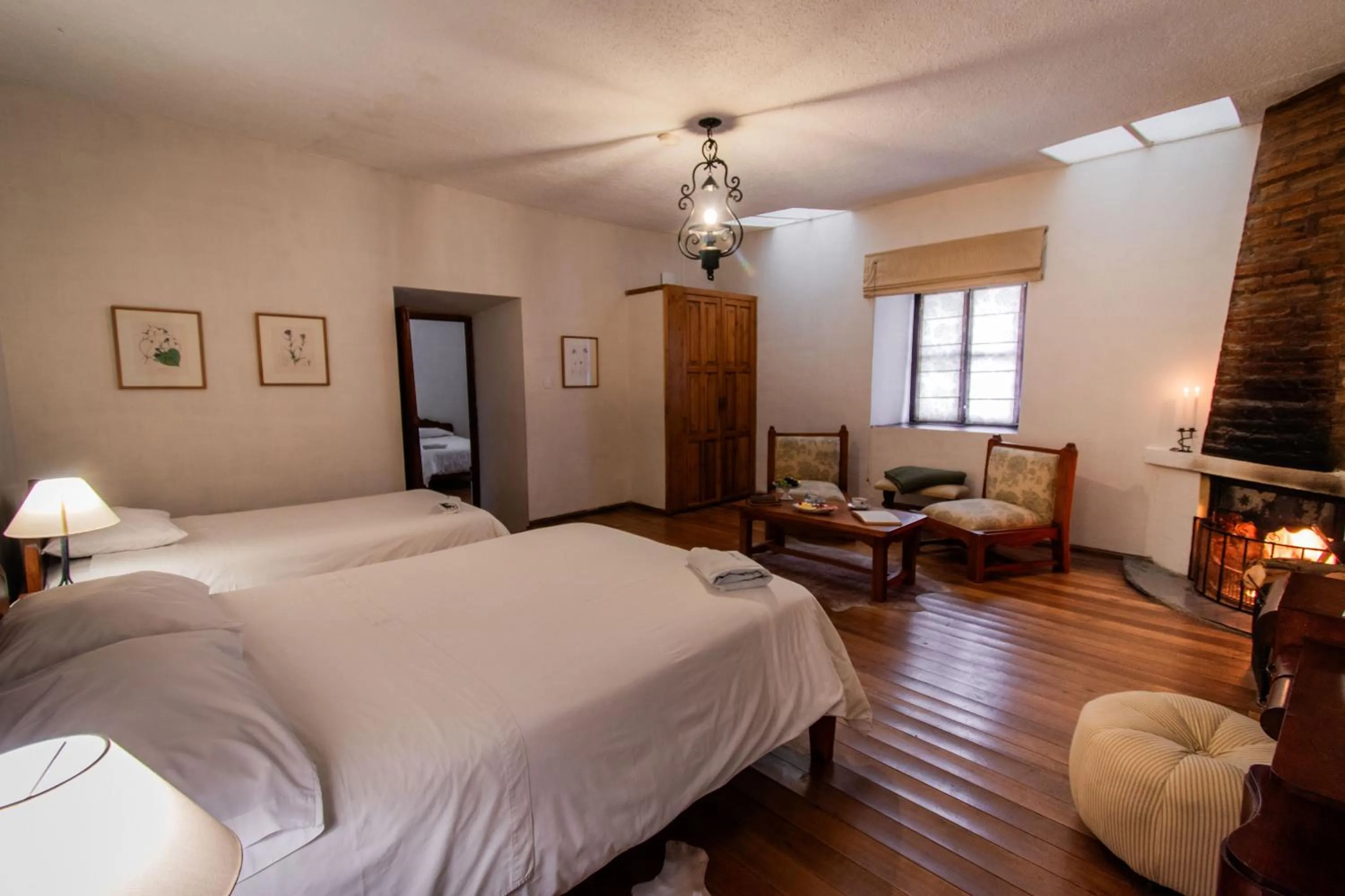 Bed in Hacienda La Cienega