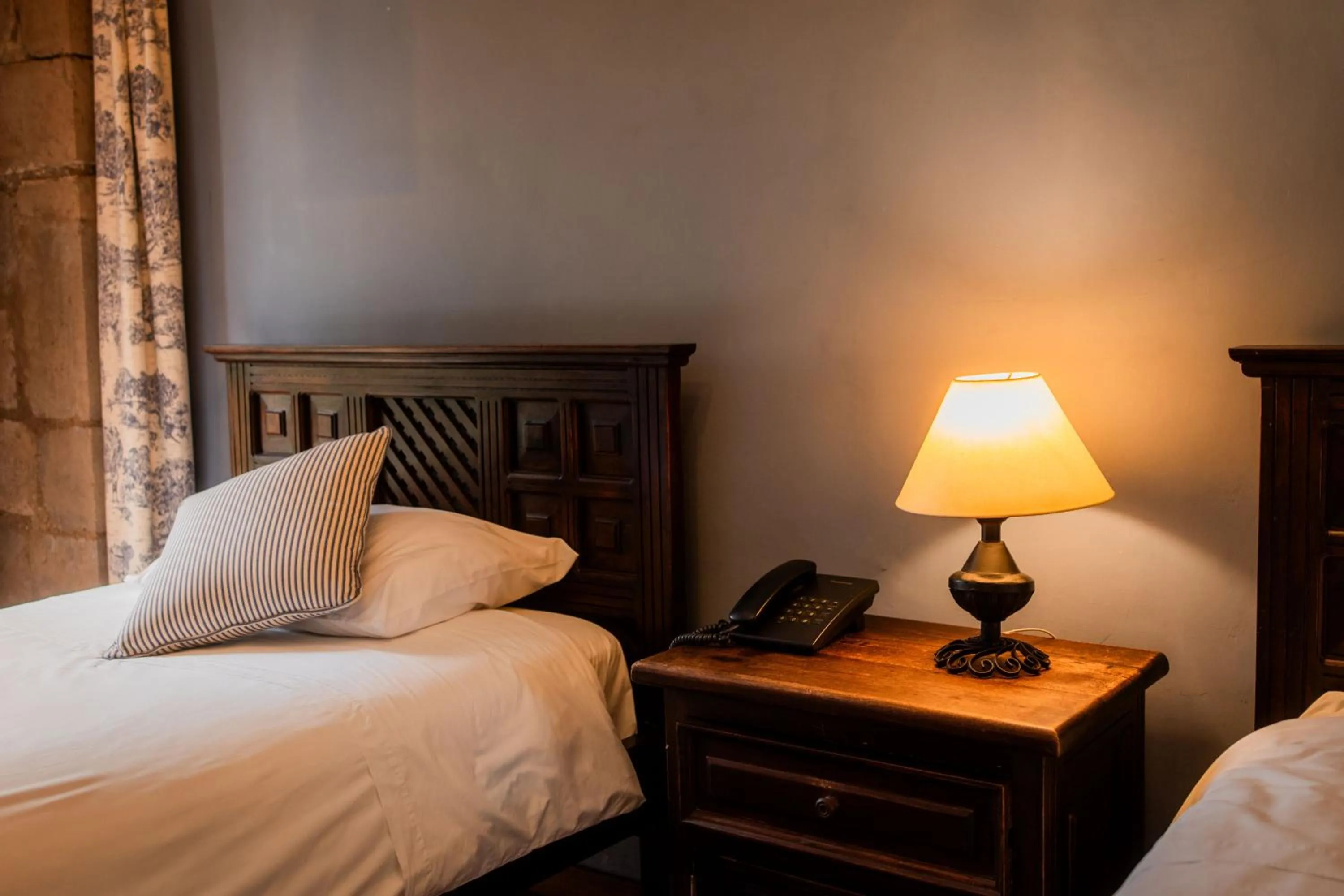 Bed in Hacienda La Cienega