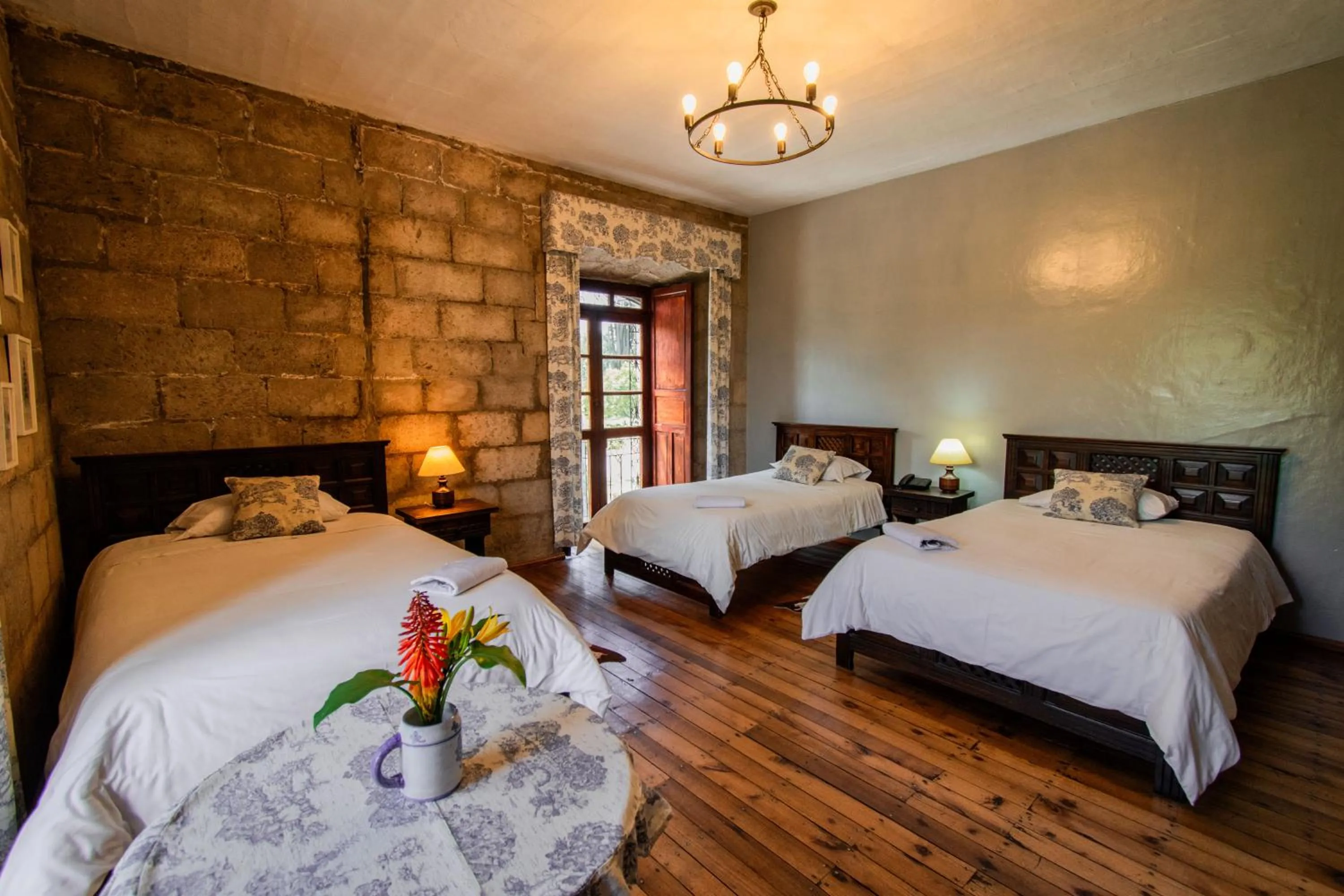 Bed in Hacienda La Cienega