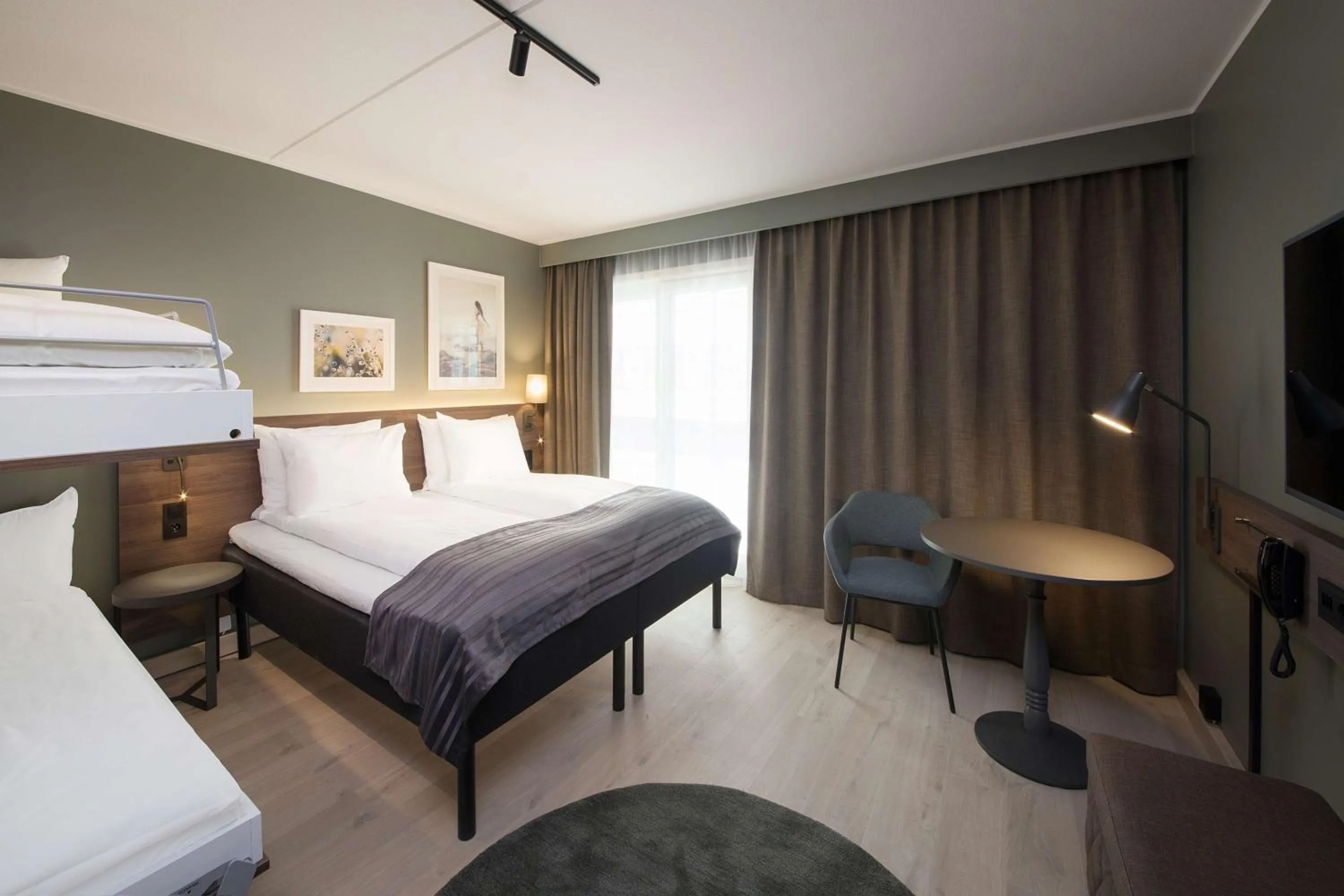 Bedroom, Bed in Scandic Sjølyst