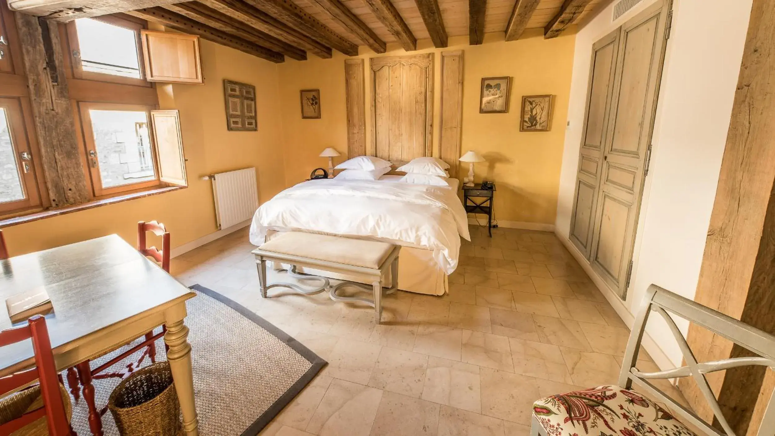 Family Suite in La Maison de Rhodes Hôtel & Spa Family Suite in La Maison de Rhodes Hôtel & Spa