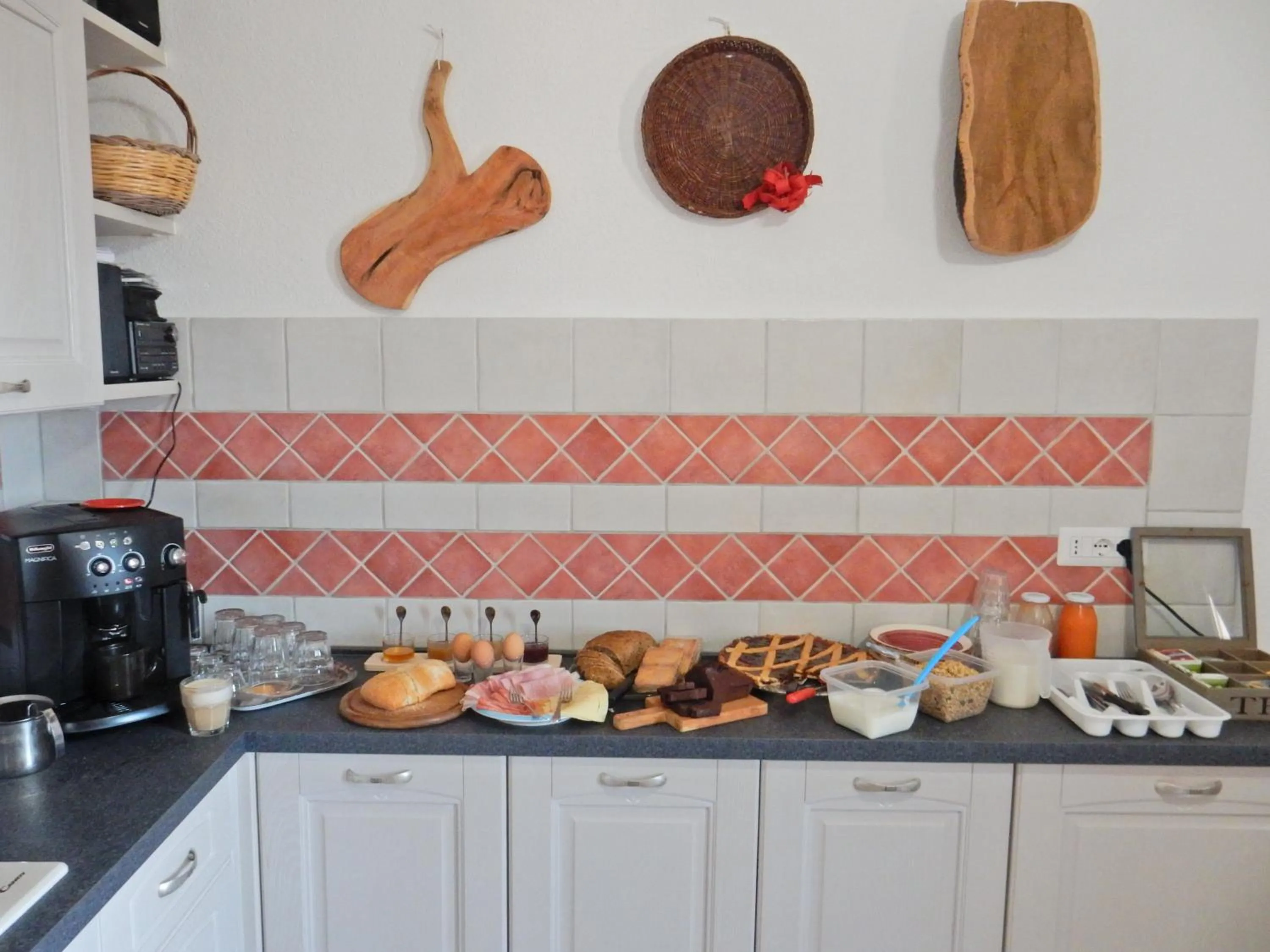 Continental breakfast in B&B Eleonora D'Arborea, Centro Storico