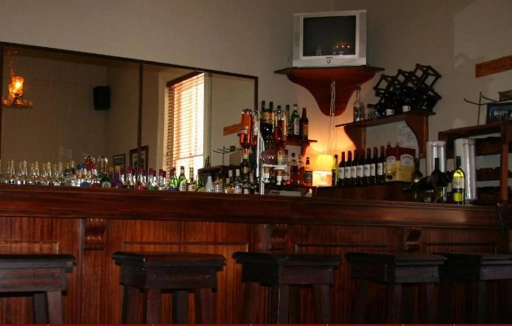 Lounge or bar in Karoopark Guest House