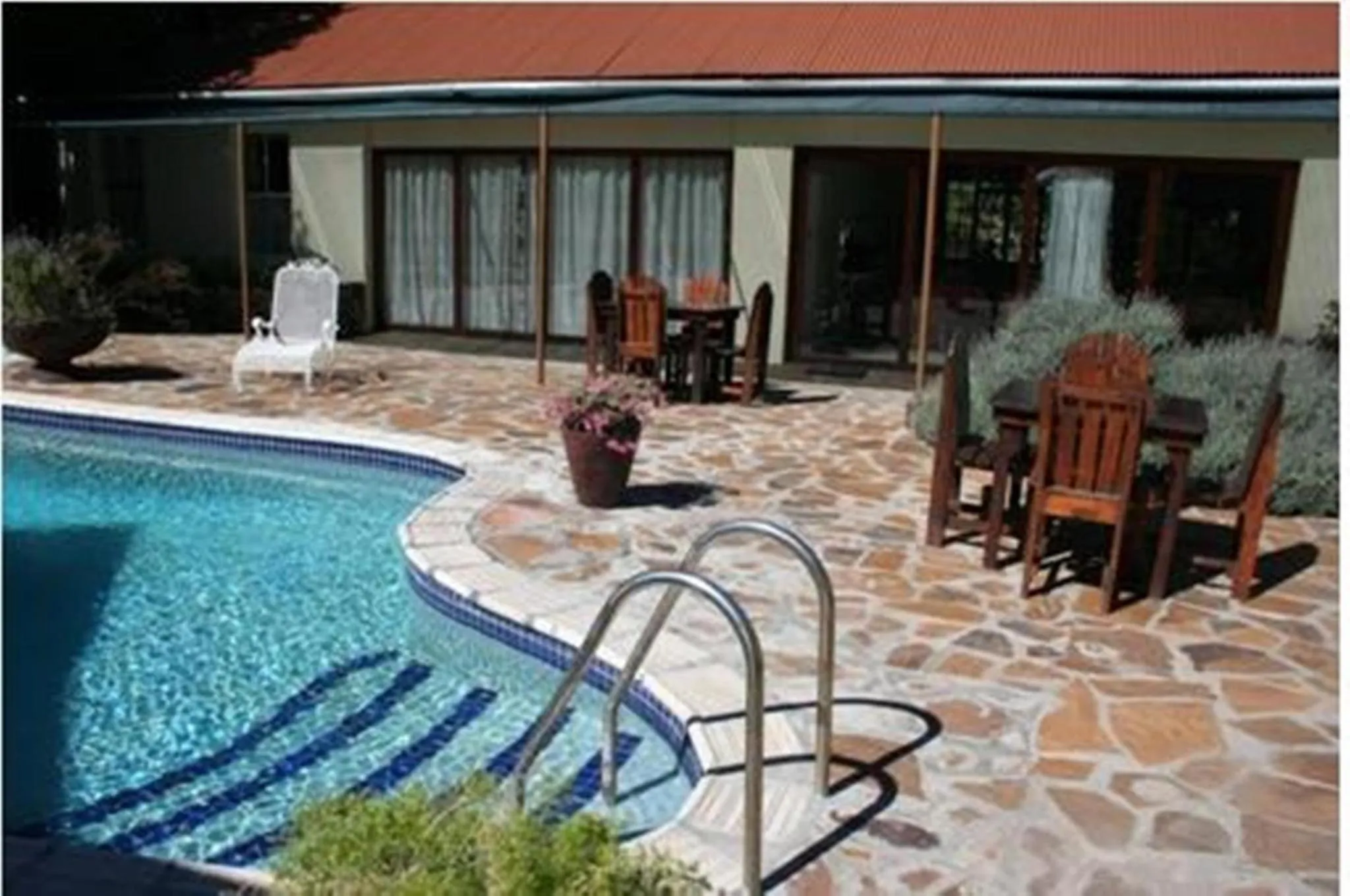 Patio in Karoopark Guest House