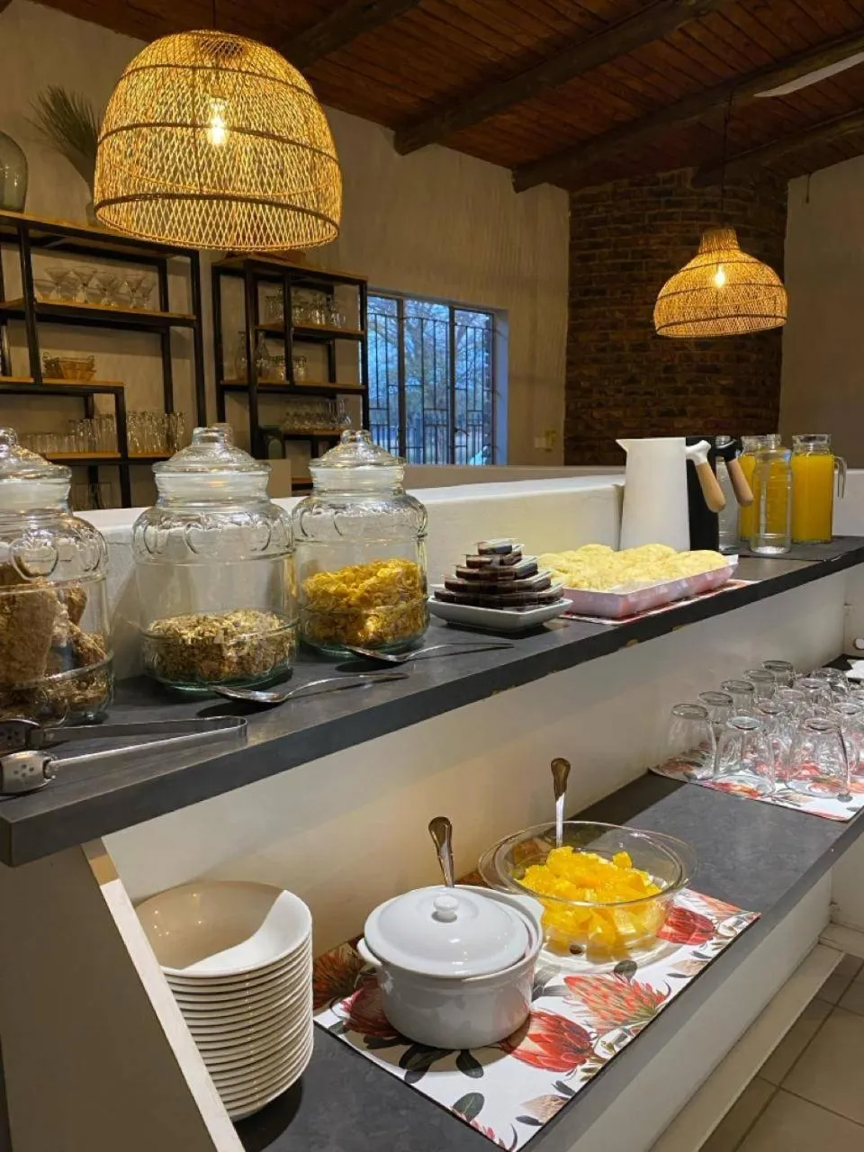 Restaurant/places to eat in Gorgeous Gecko Guesthouse