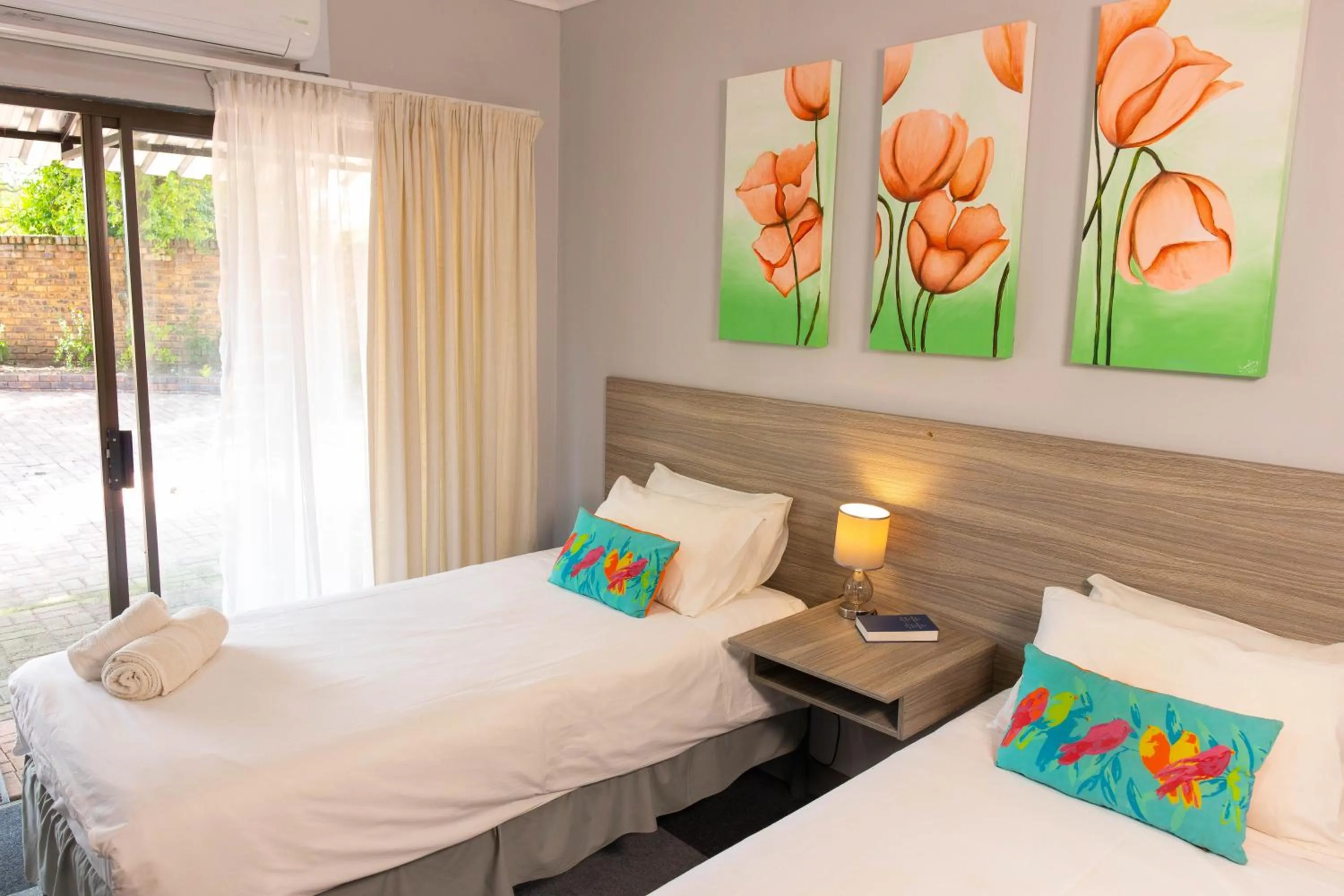 Photo of the whole room, Bed in Gorgeous Gecko Guesthouse