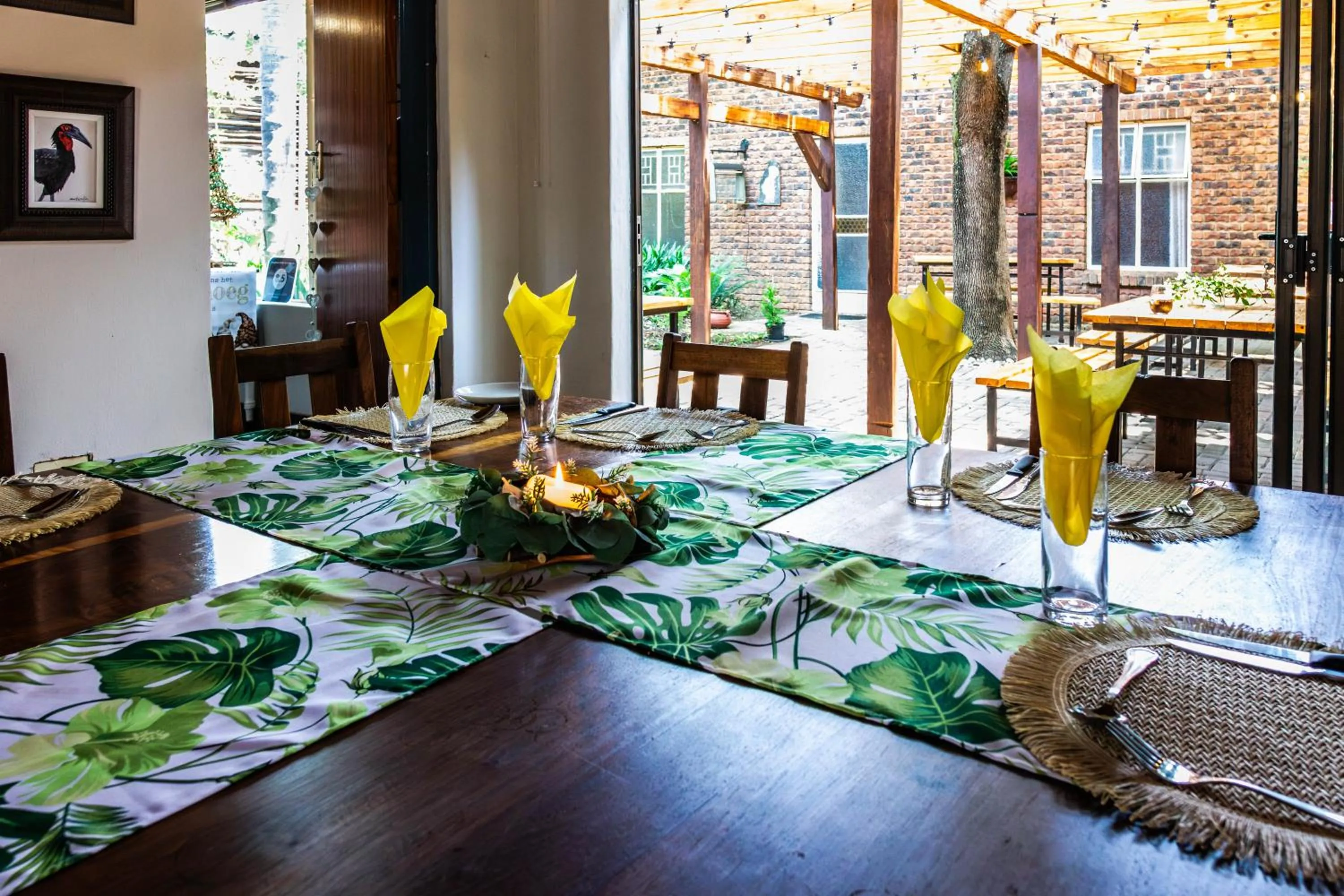 Restaurant/places to eat in Gorgeous Gecko Guesthouse