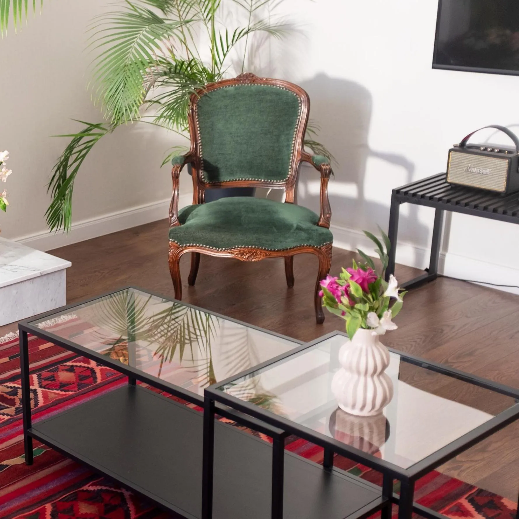 Living room in TIFLIS OPERA Aparthotel