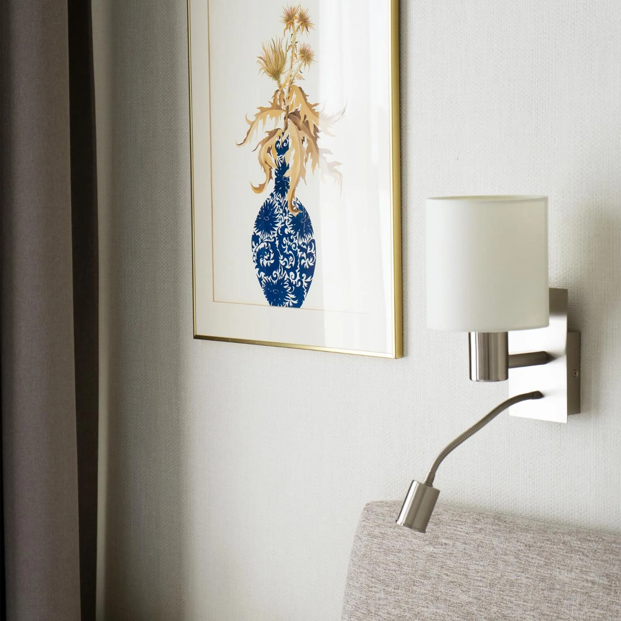 Decorative detail, Bed in TIFLIS OPERA Aparthotel