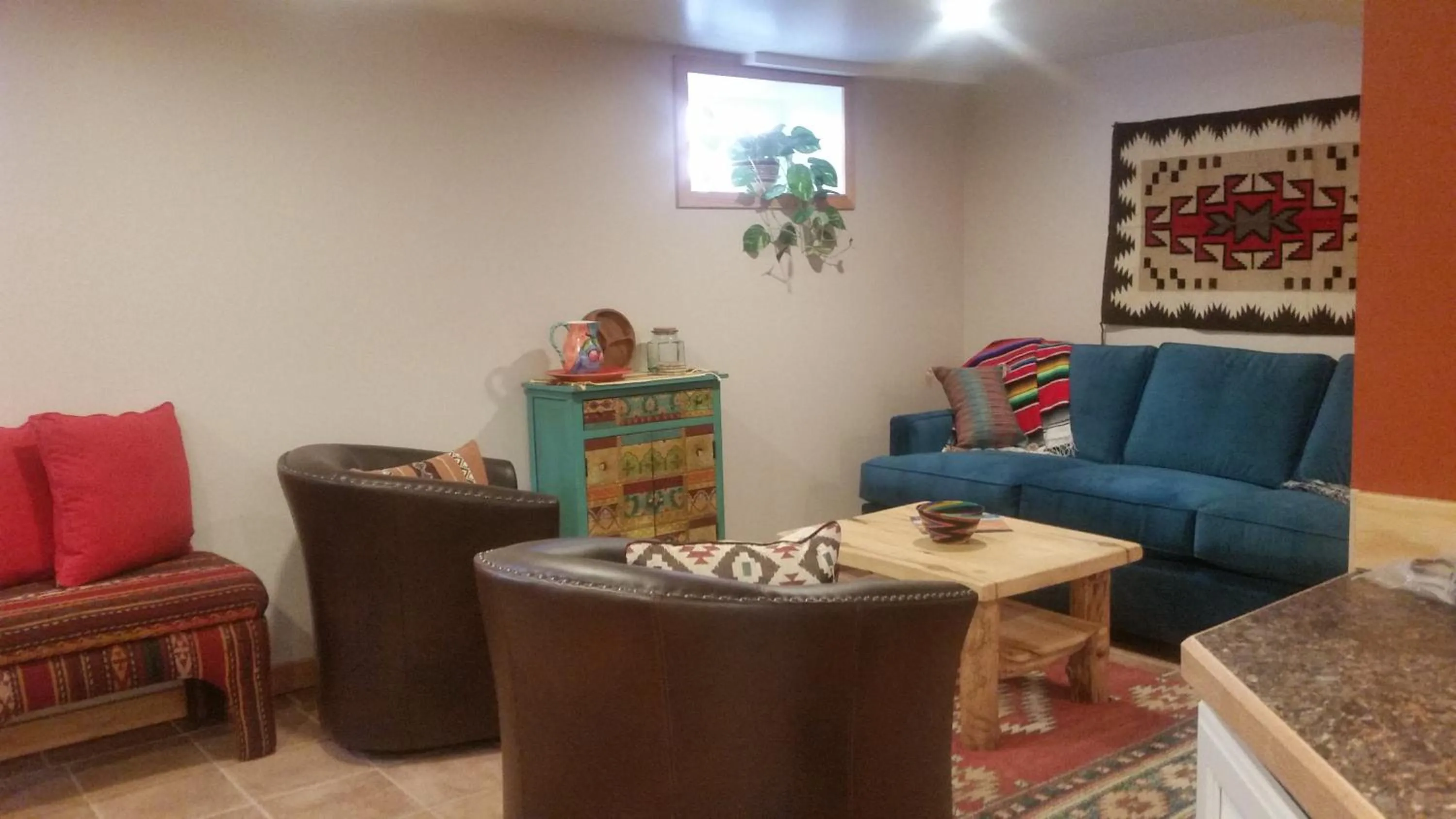 Living room in 4047 Wyandot Street