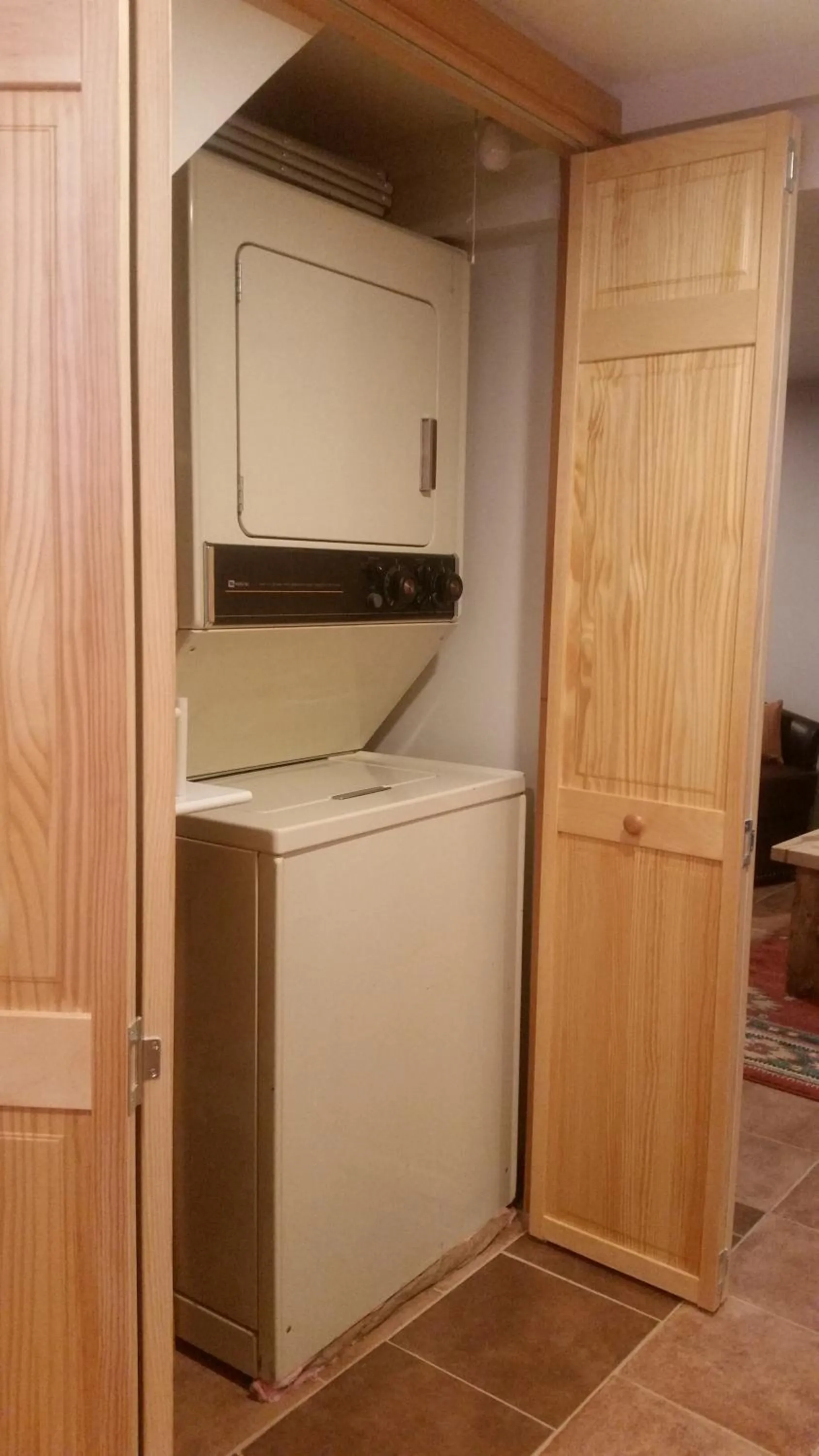 washing machine in 4047 Wyandot Street